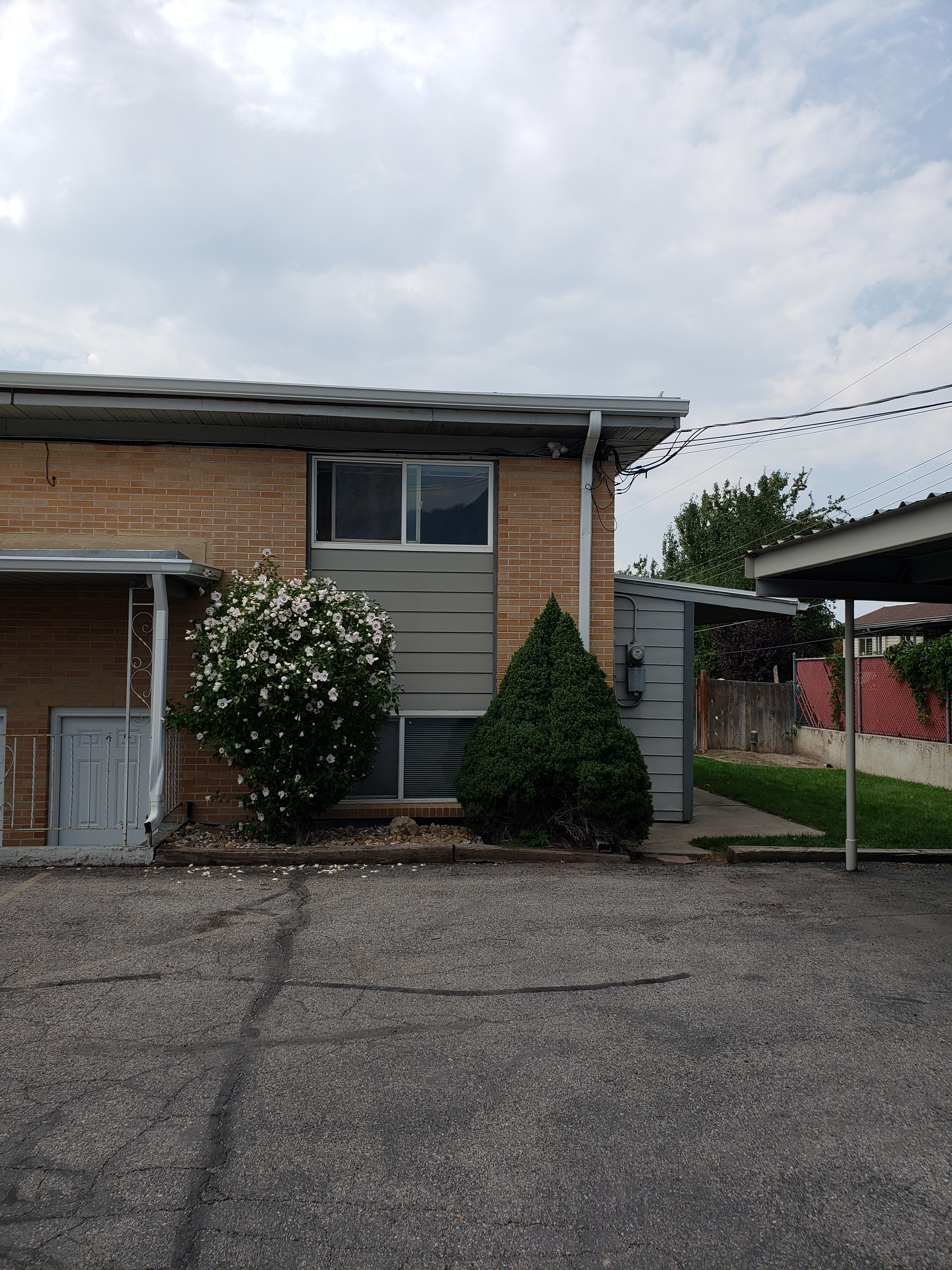 Murray Townhome: 1279 E 5600 S