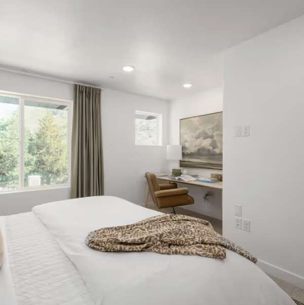 Salt Lake City Townhome: 302 W Azure Sky Ln