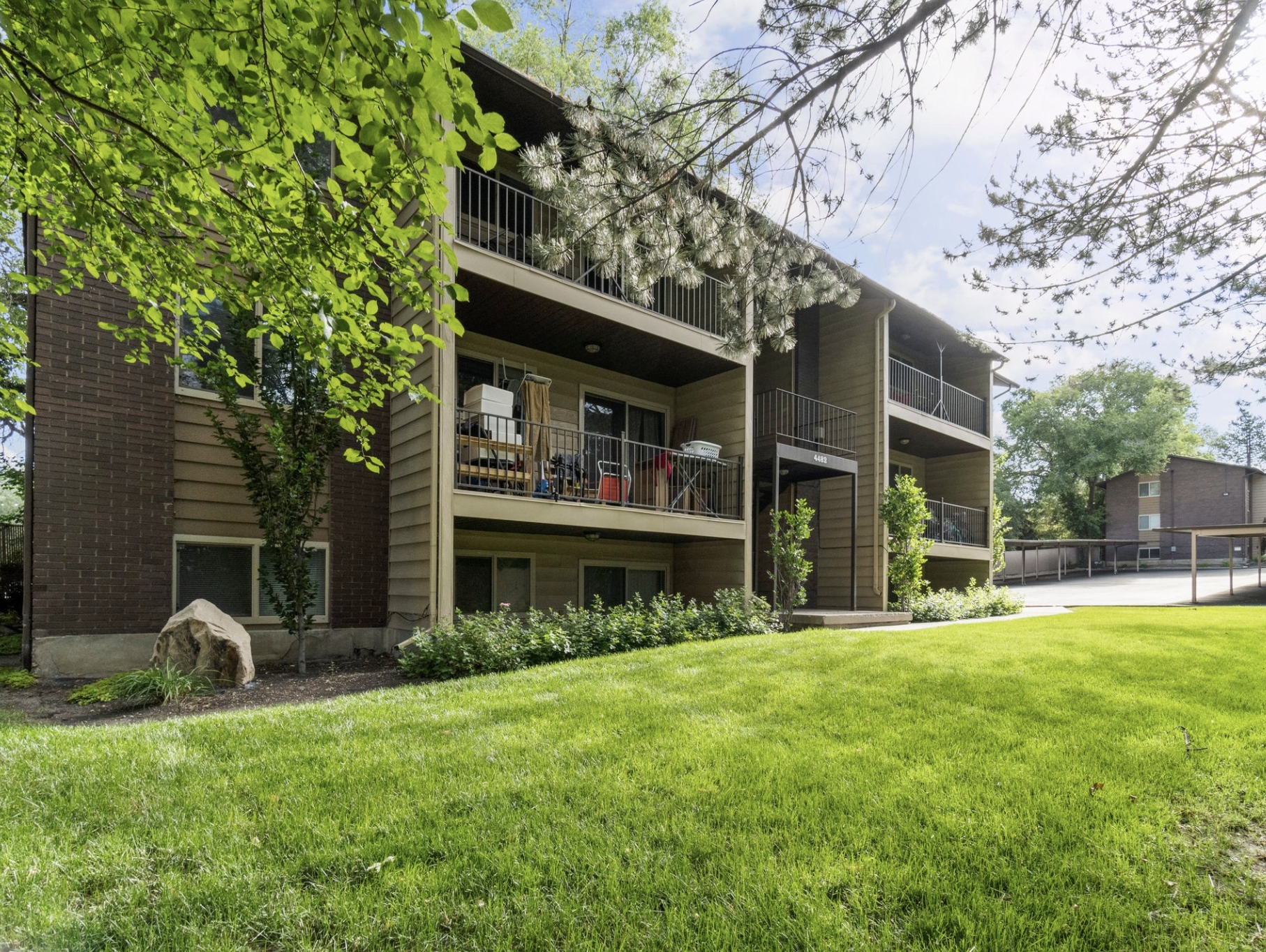 Millcreek Apartment: 4482 S Highland Dr