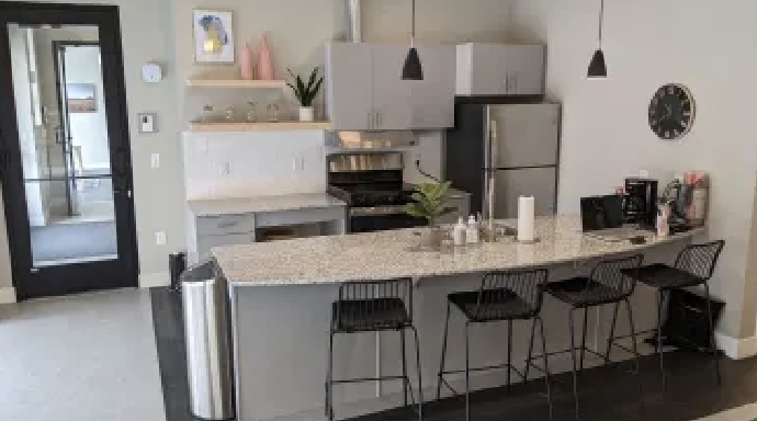 Salt Lake City Apartment: 549 W 200 S
