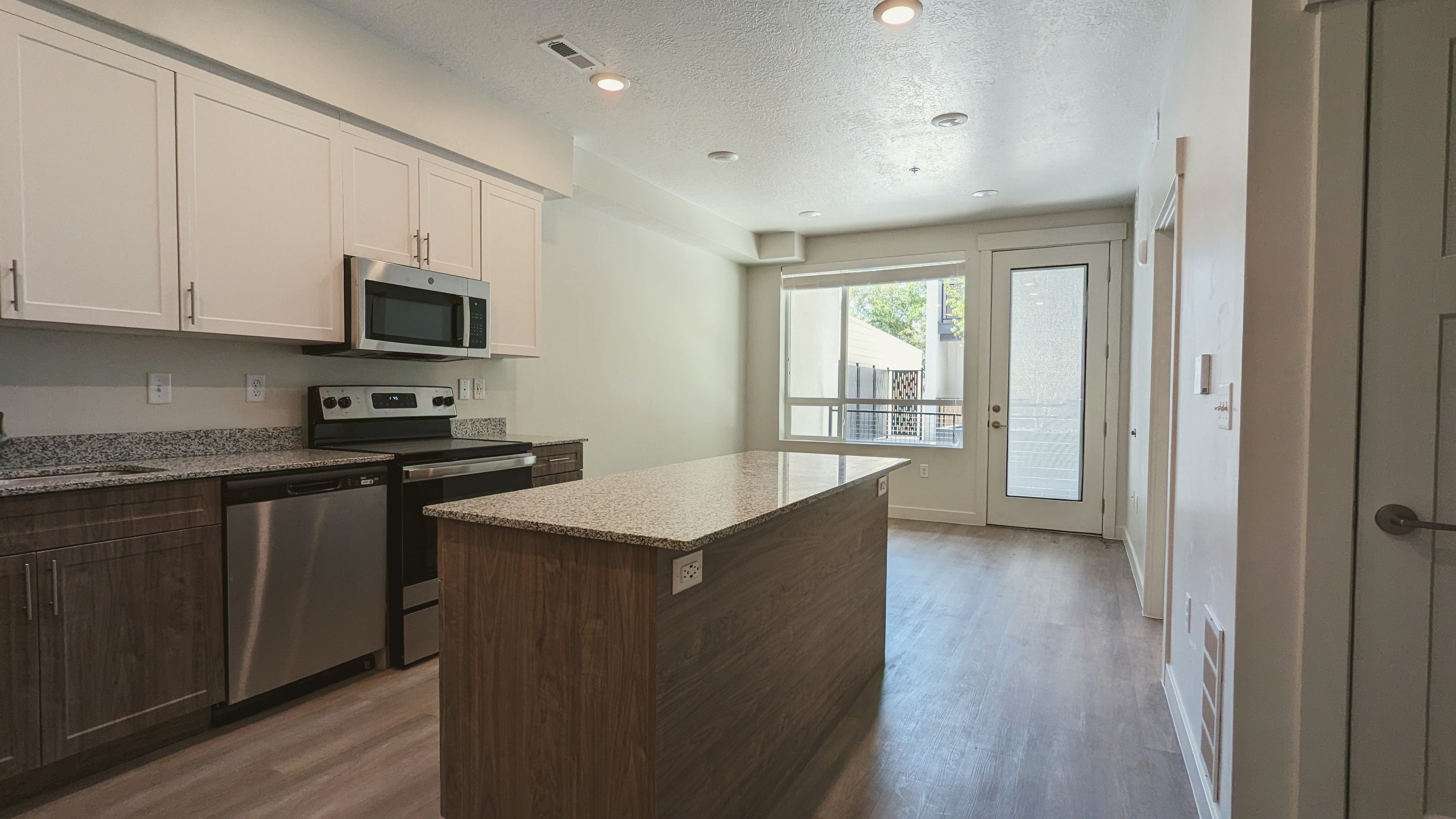 Salt Lake City Apartment: 579 W 200 S