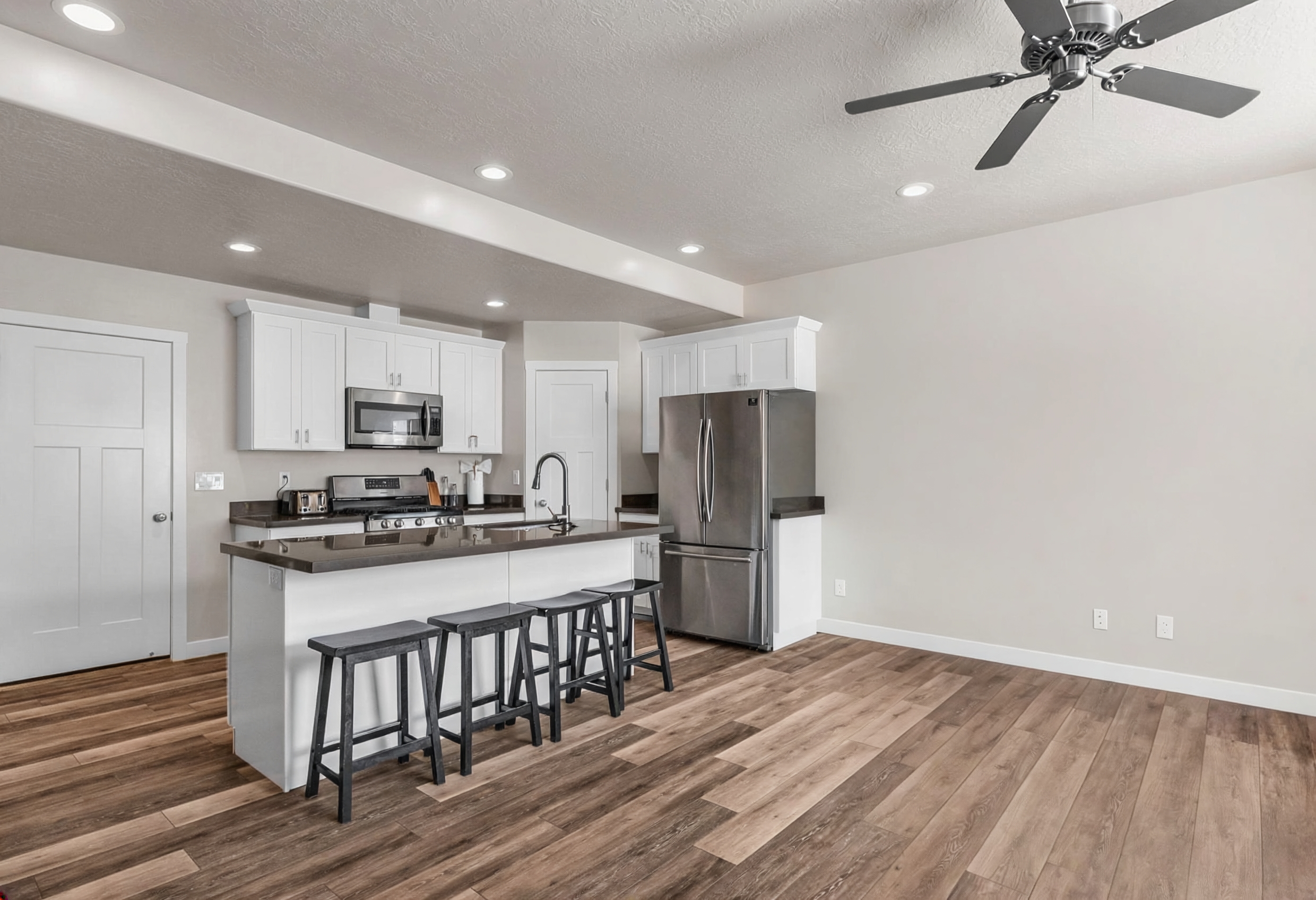 Spanish Fork Townhome: 839 S 1760 E