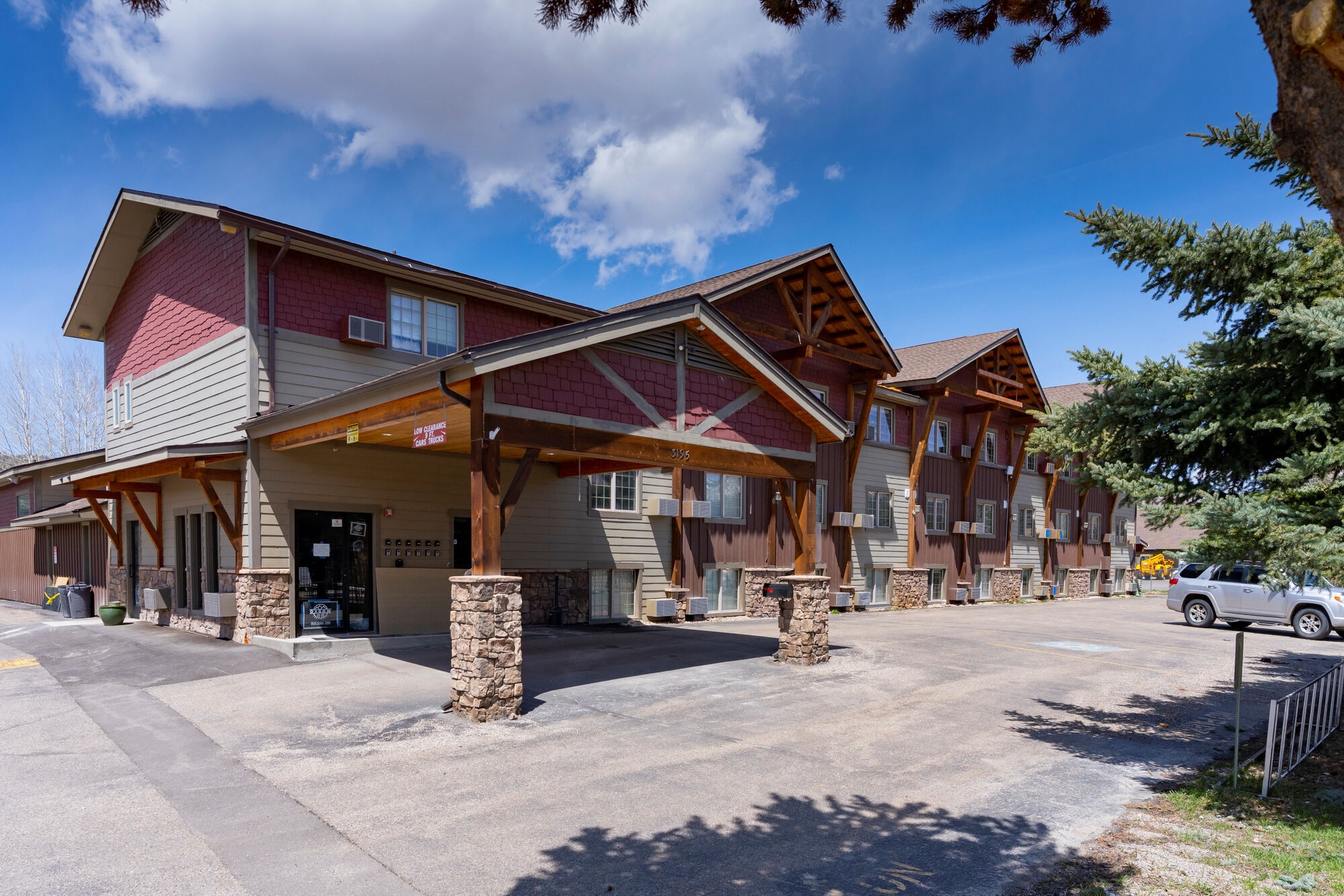Steamboat Springs Apartment: 3195 S Lincoln St