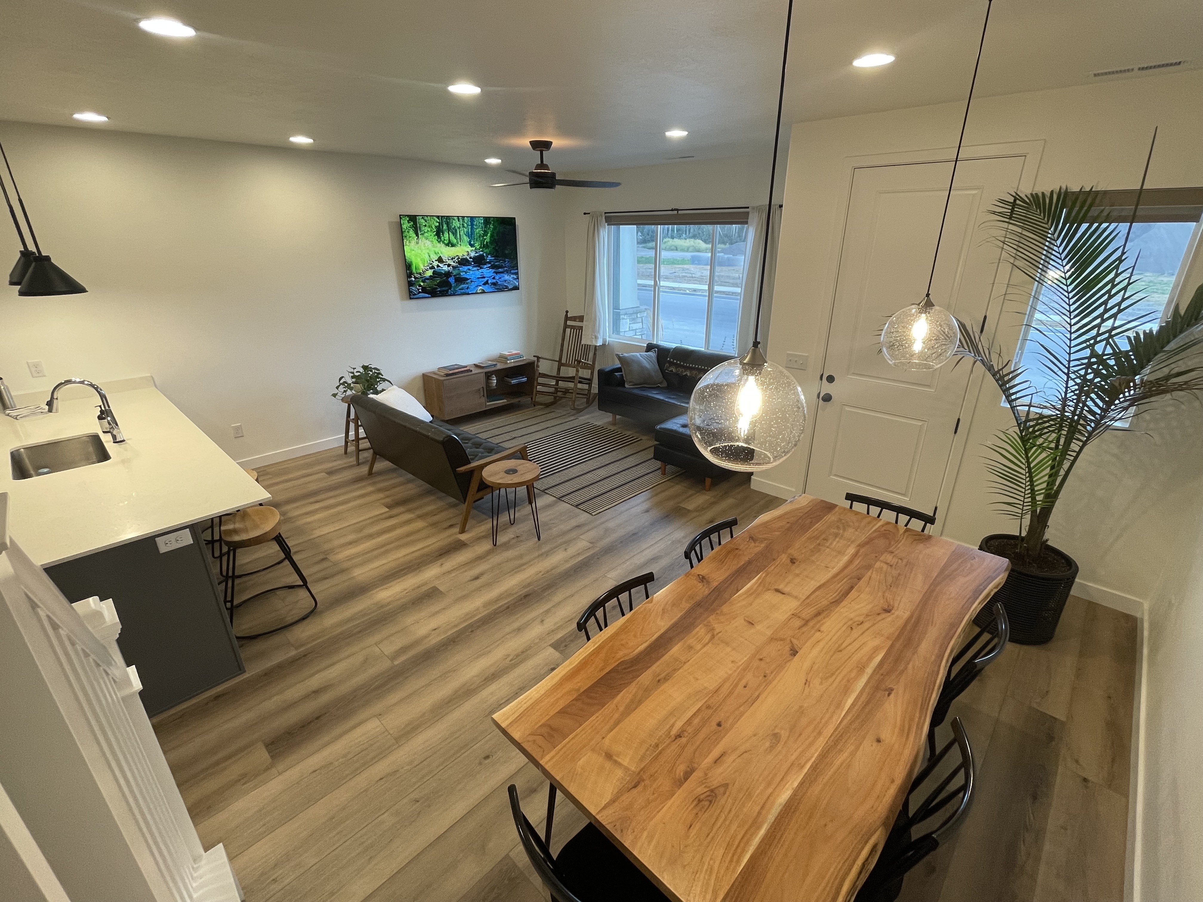 American Fork Single Room: 752 W 560 S