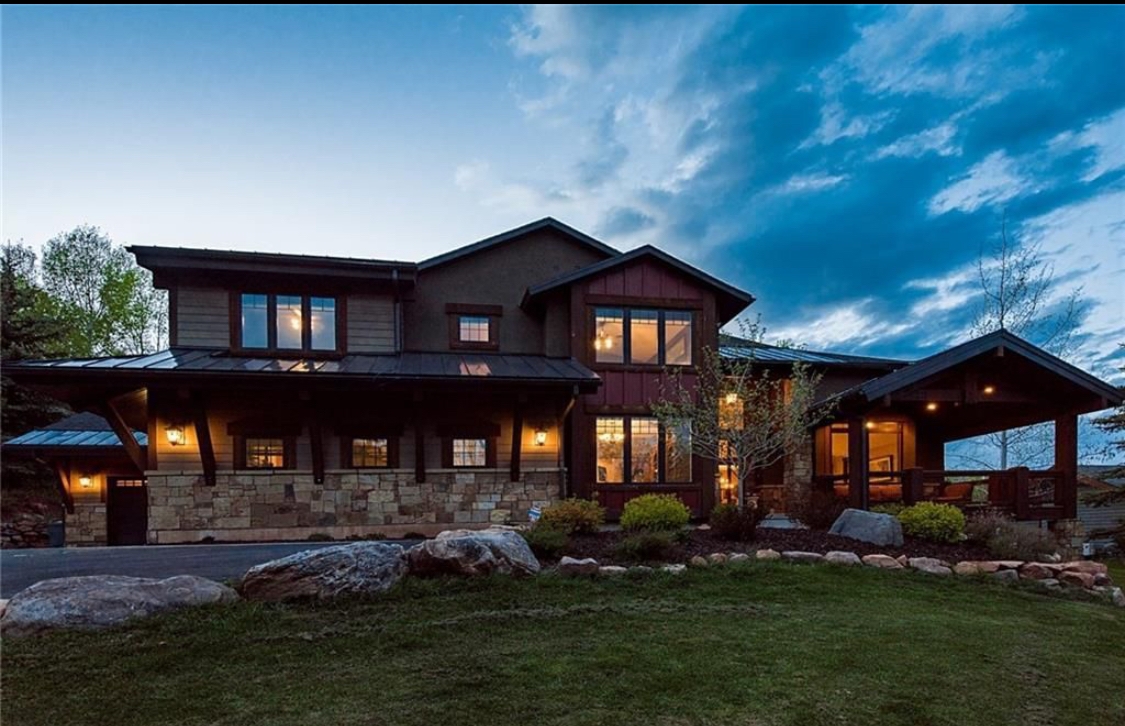 Park City House: 7315 Pinebrook Rd