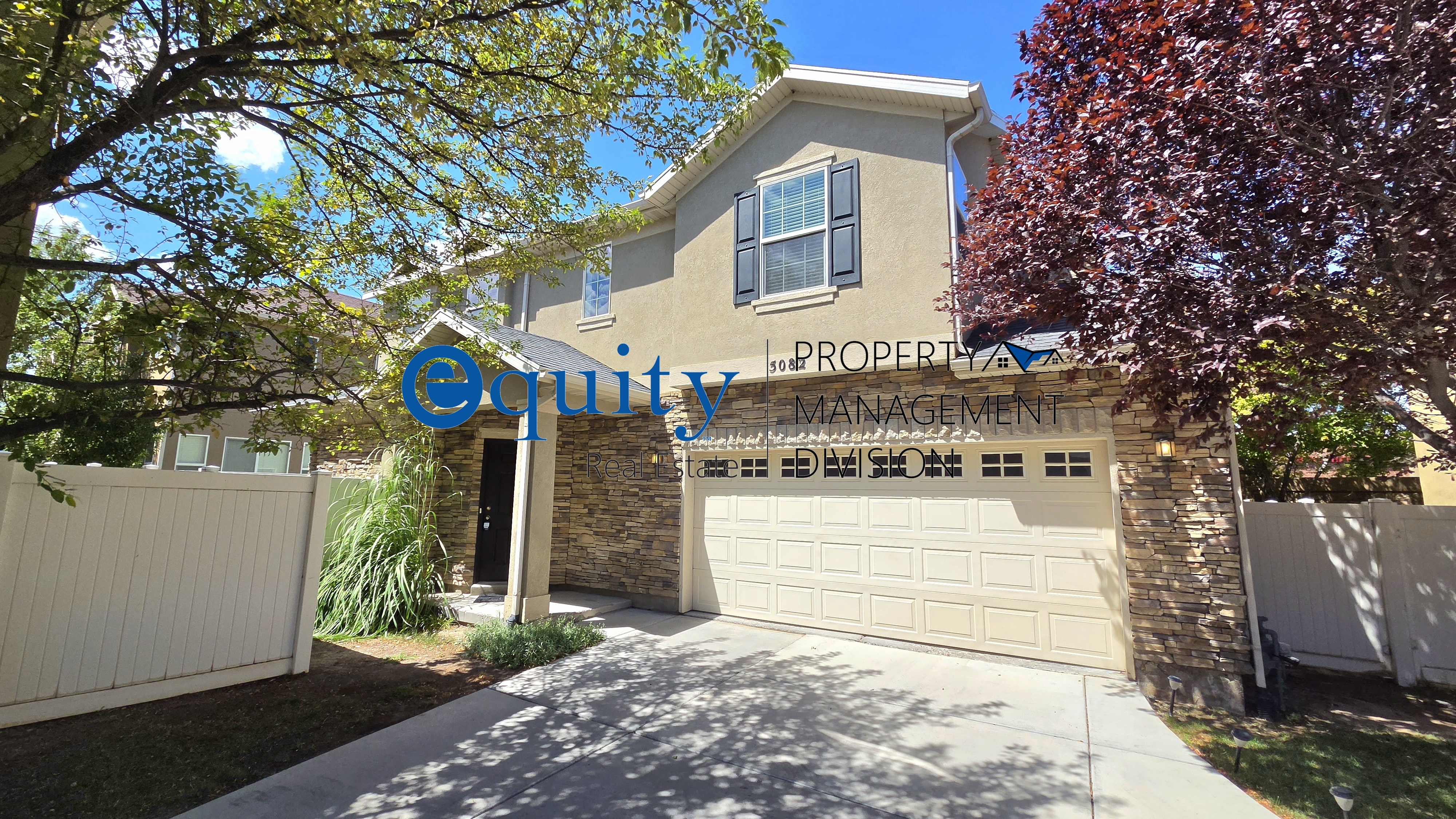 Riverton House: 5082 W London Bay Dr