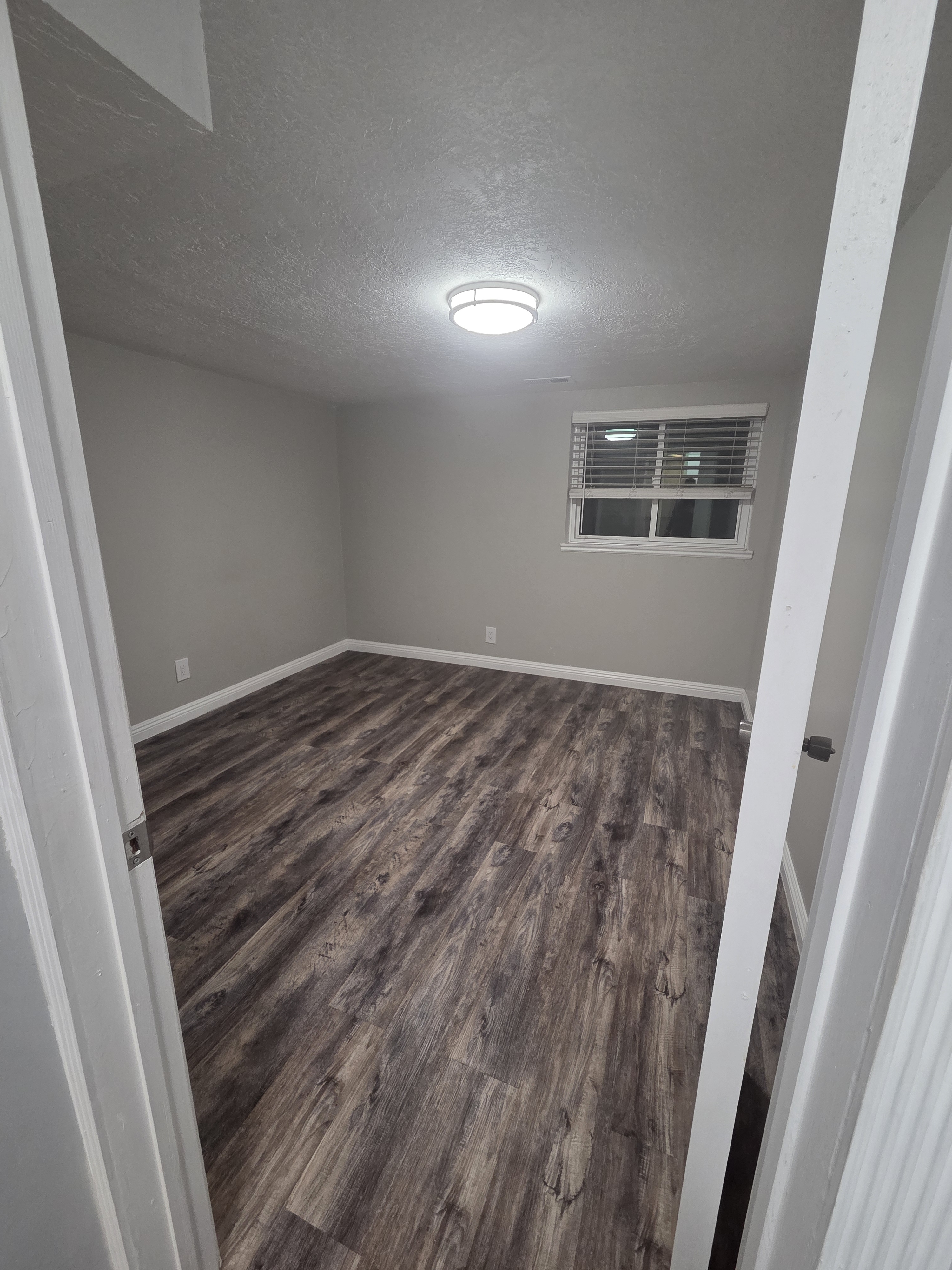 West Jordan Single Room: 6668 S Nottingham Cir