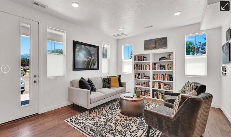 Sandy Townhome: 341 E 9000 S