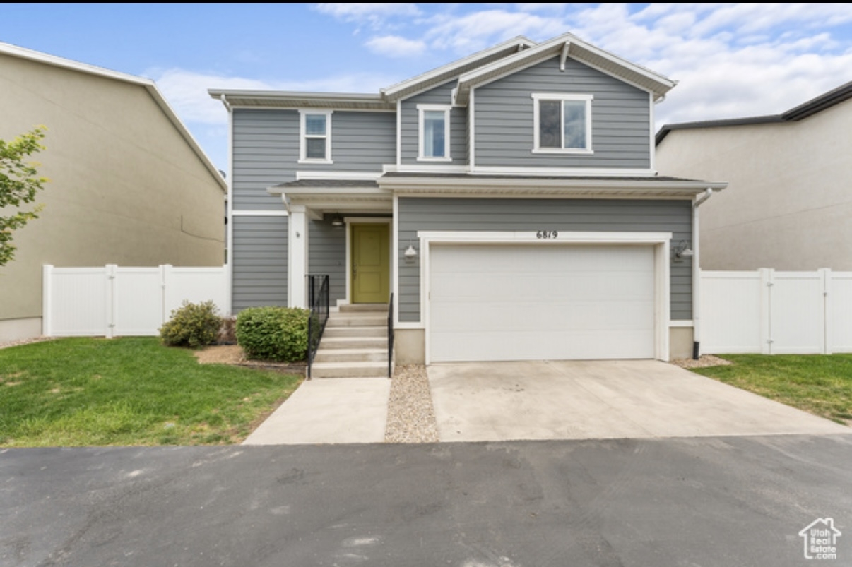 West Jordan House: 6819 W Pomona Ct