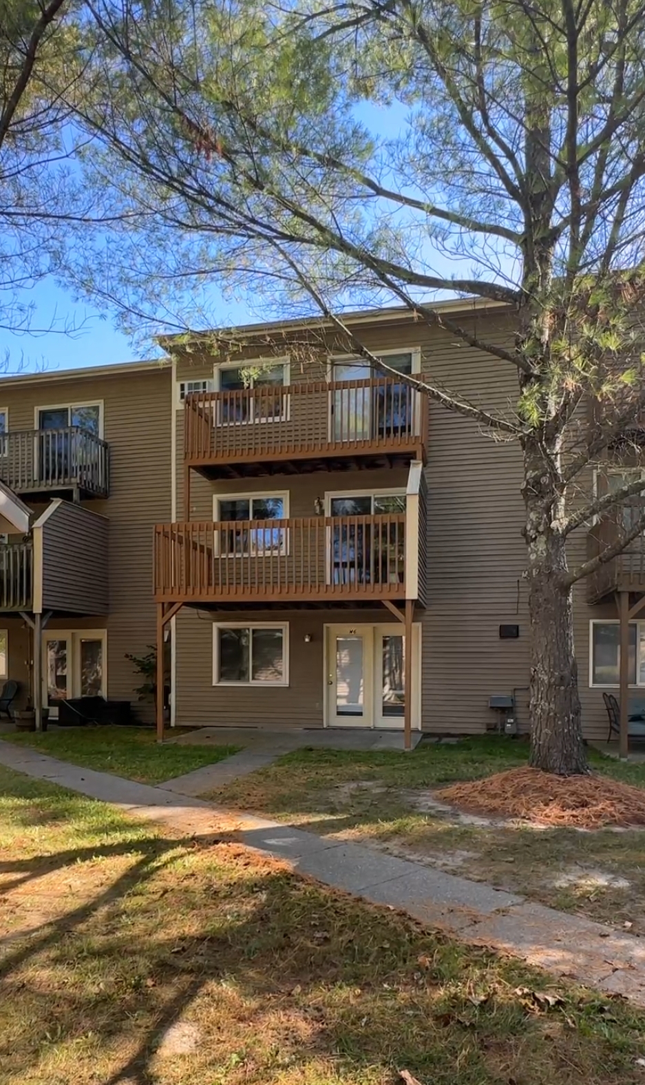 South Burlington Condo: M6 Stonehedge Dr