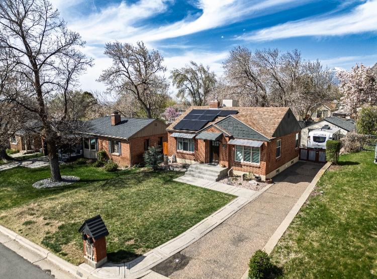 Ogden In-Law/Basement: 1650 Swan St