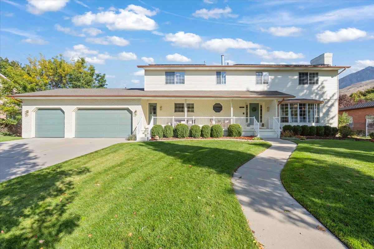 Alpine House: 1063 E Alpine Dr