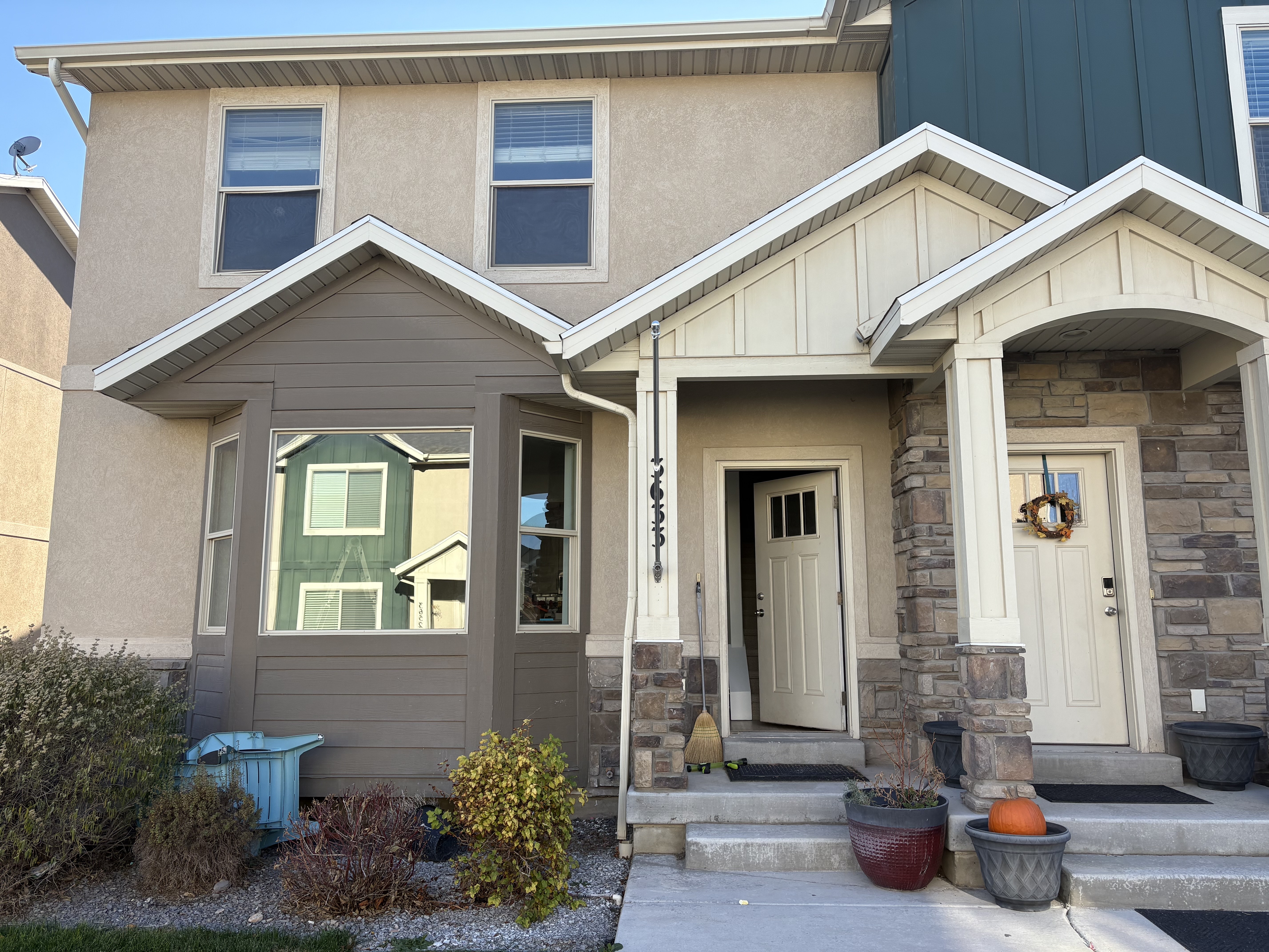 Eagle Mountain Townhome: 3633 E Flint Creek Ln