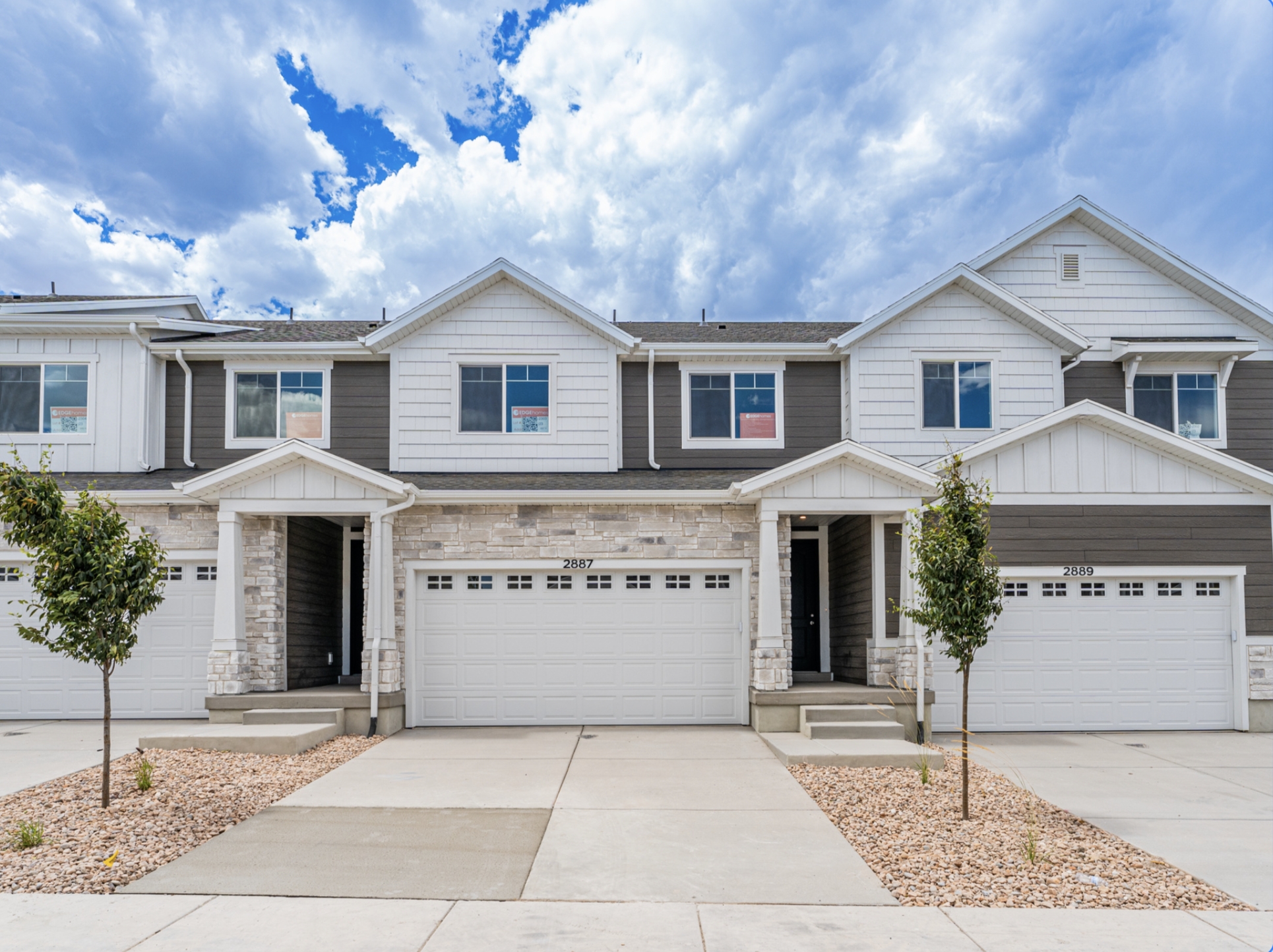 Saratoga Springs Townhome: 2887 N Blue Dawn Ln