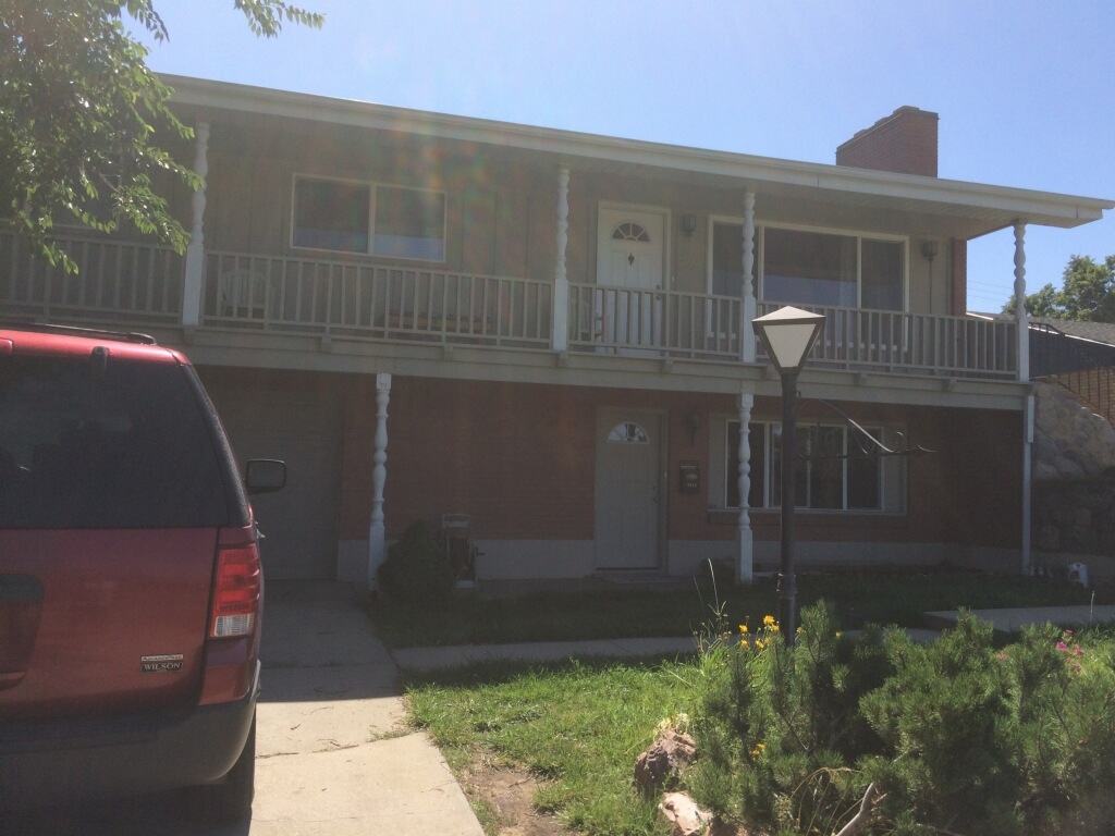 Bountiful House: 1943 S Davis Blvd