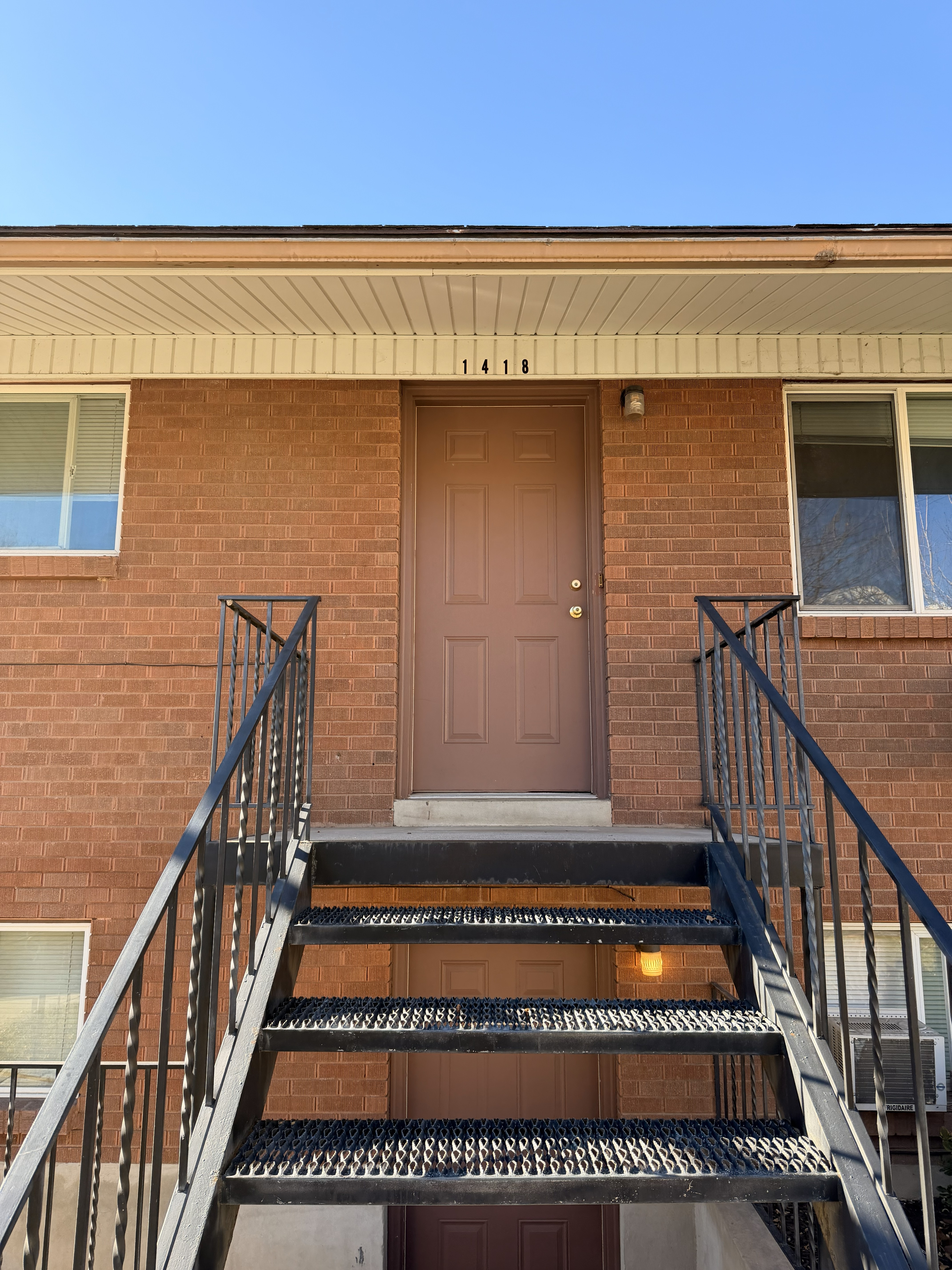 Orem Apartment: 1412 S 280 E