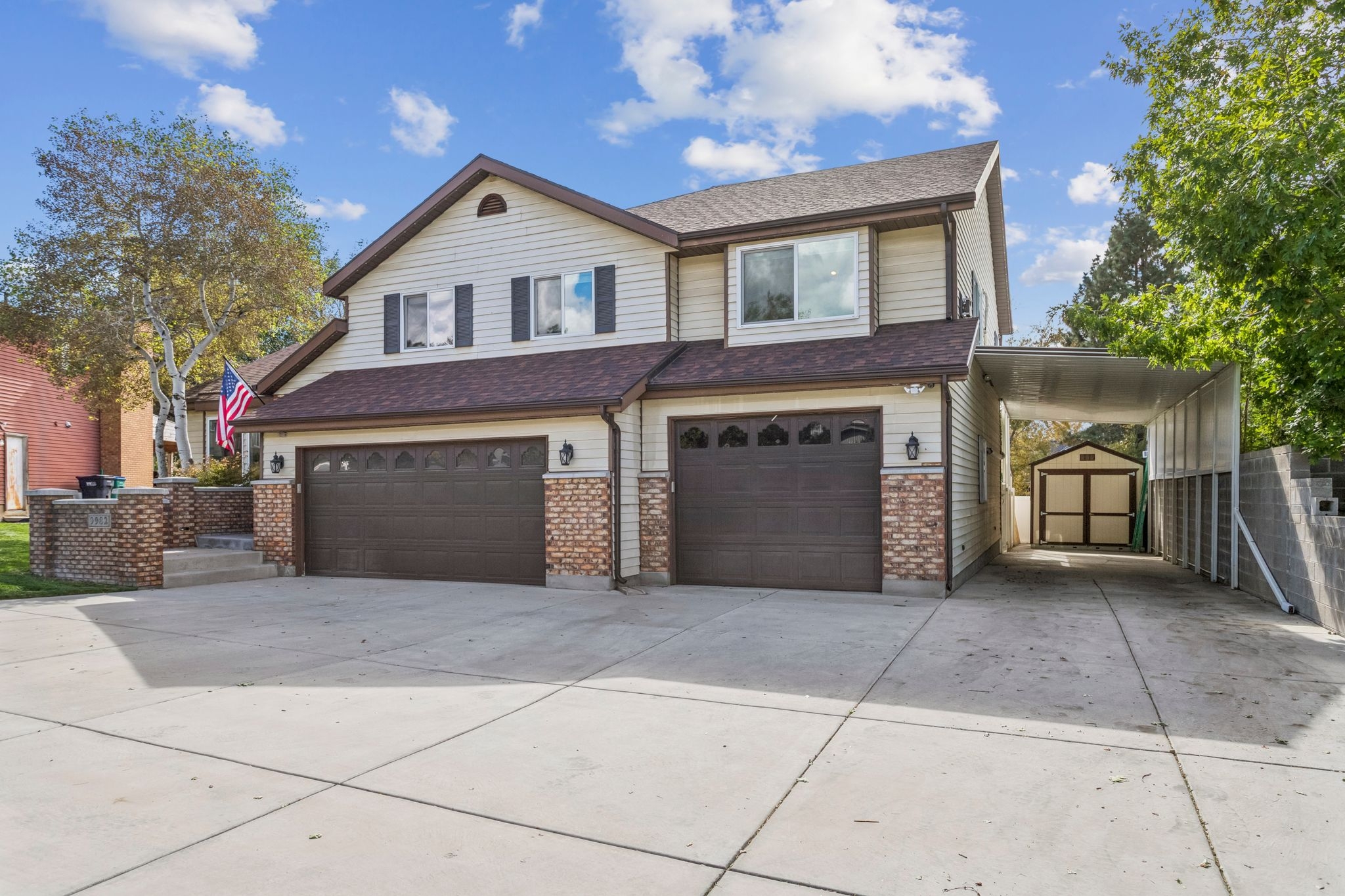 Sandy House: 9982 S Mumford Dr