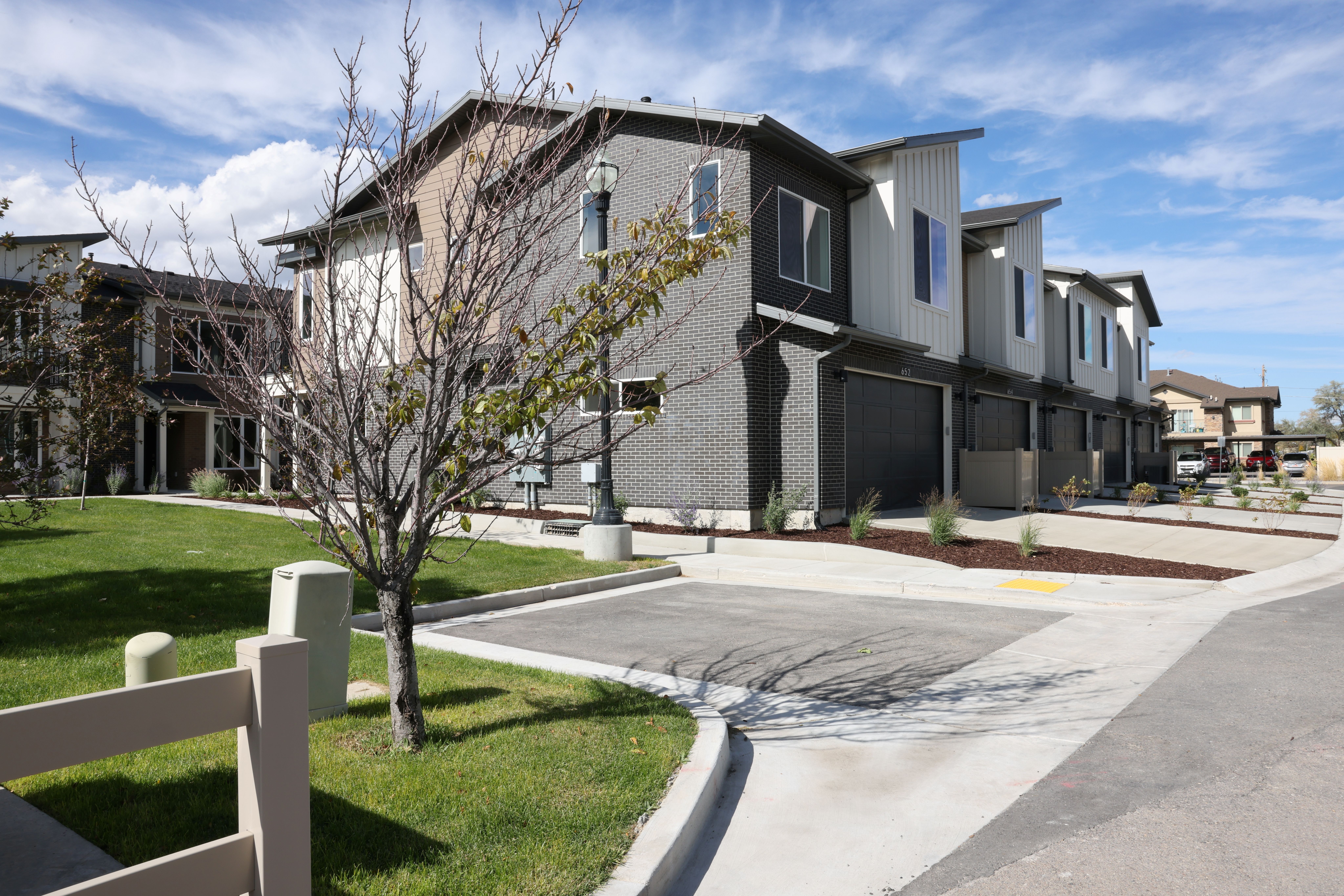 Draper Townhome: 652 E 12225 S