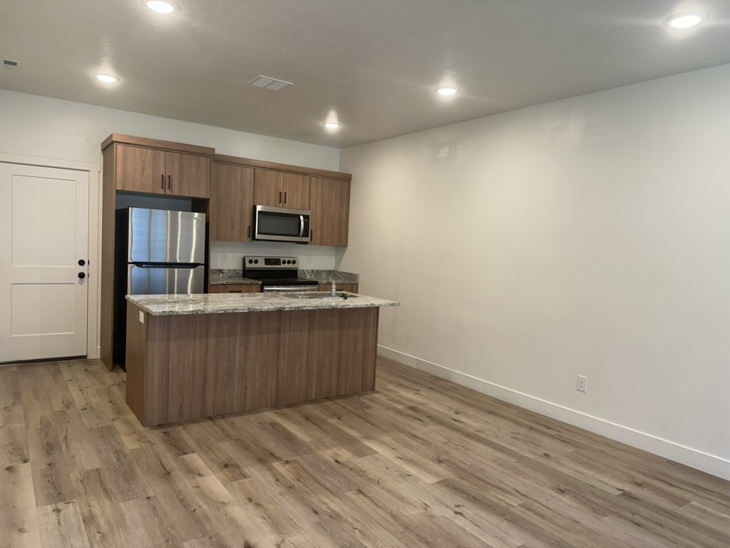 Providence Townhome: 27 N Gateway Dr