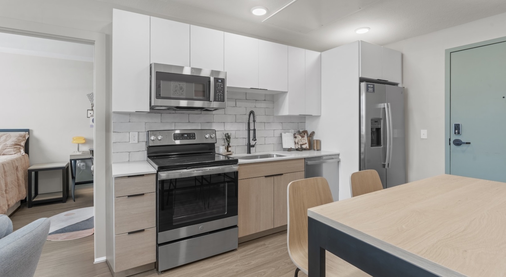 Salt Lake City Sublease or Student Contract: 129 S 700 E