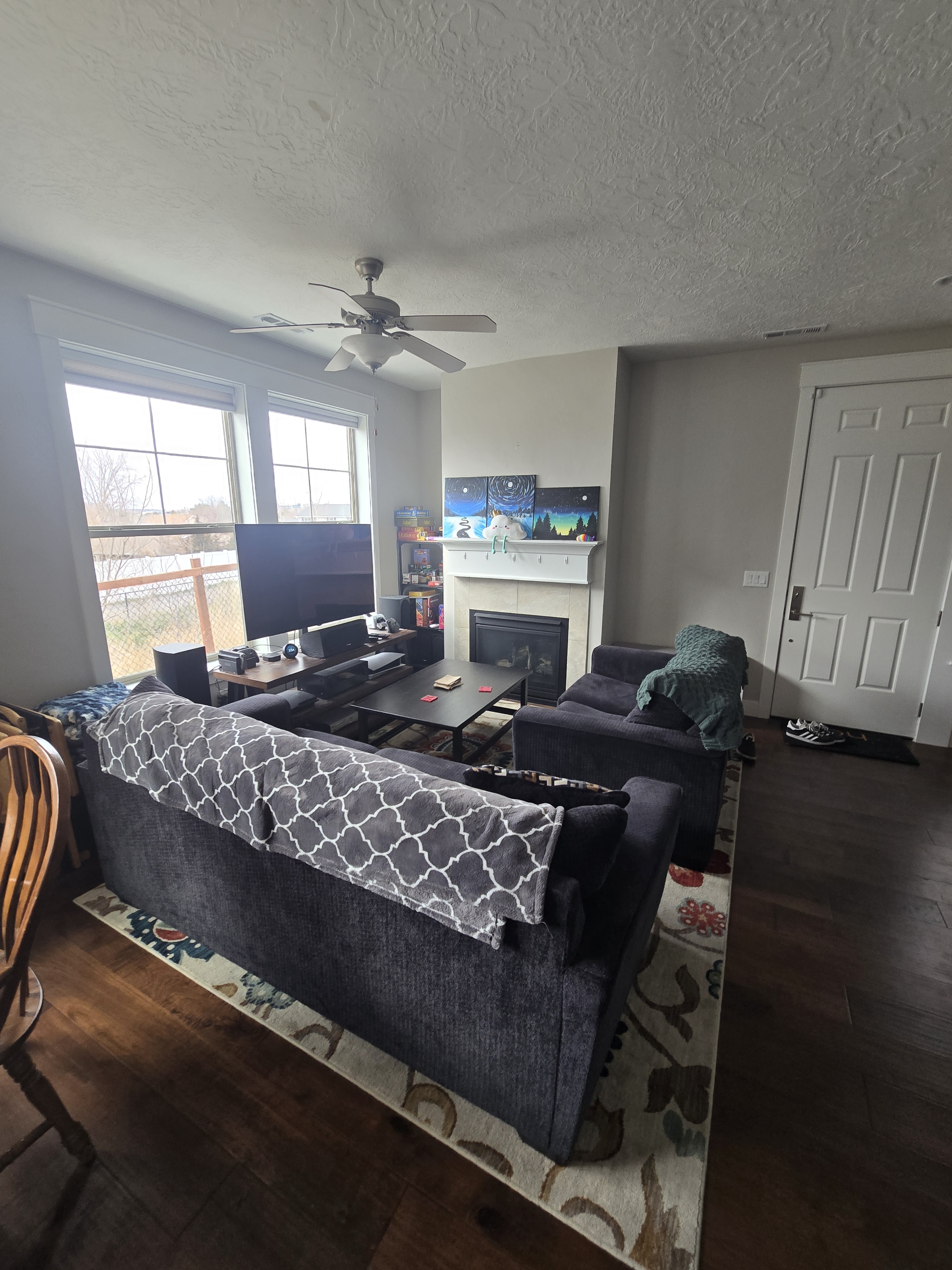 Sandy Townhome: 10428 S Sage Canal Way