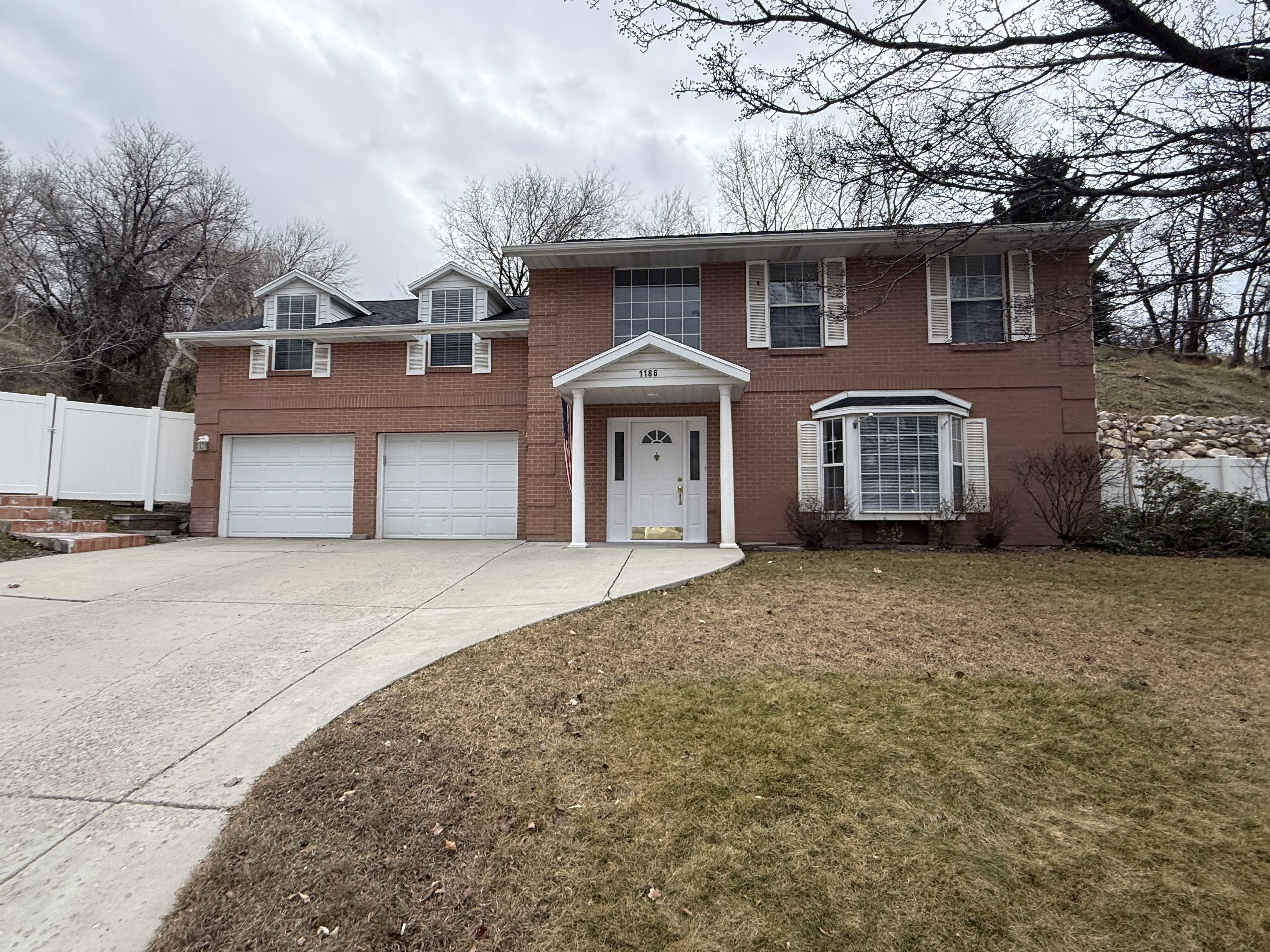 Springville House: 1186 E 1200 S