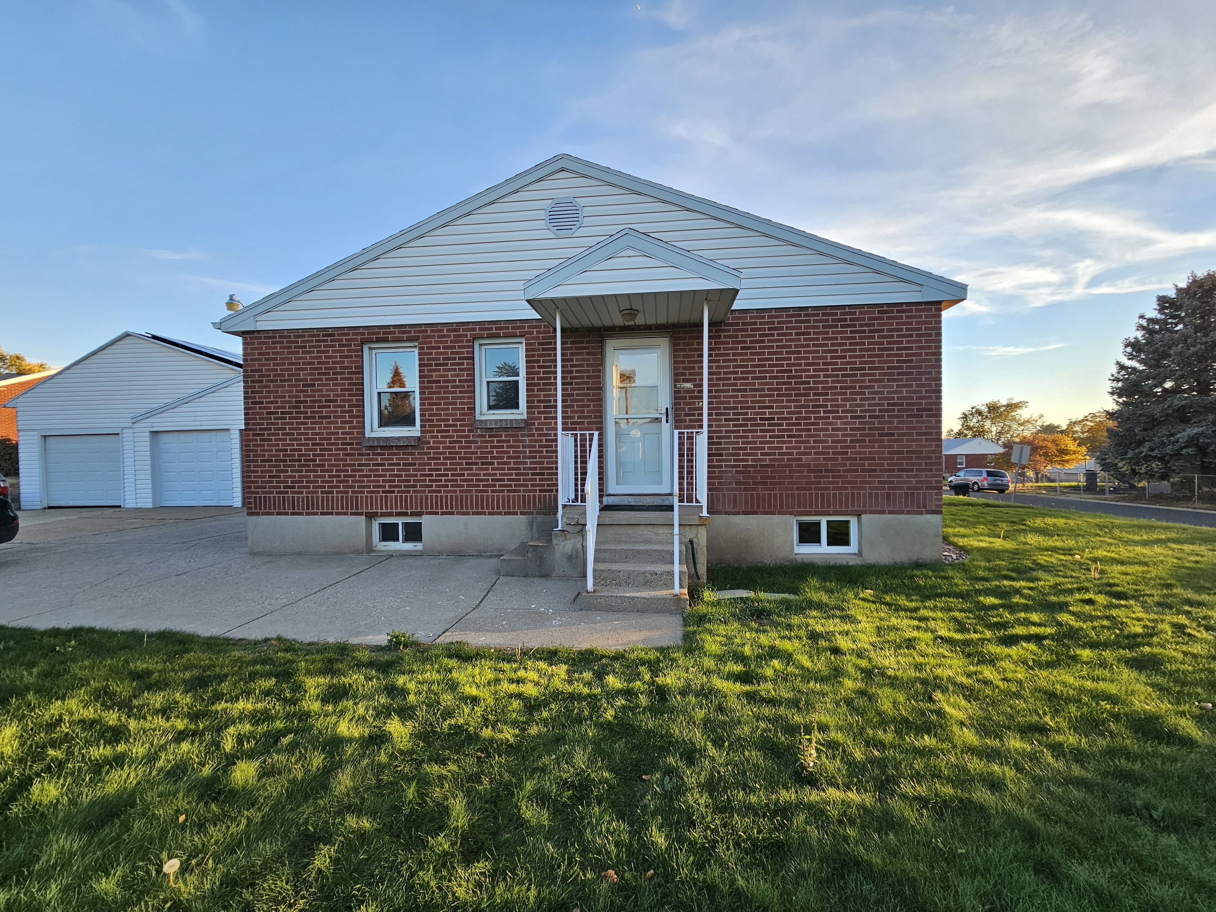 Clearfield In-Law/Basement: 273 S 750 E