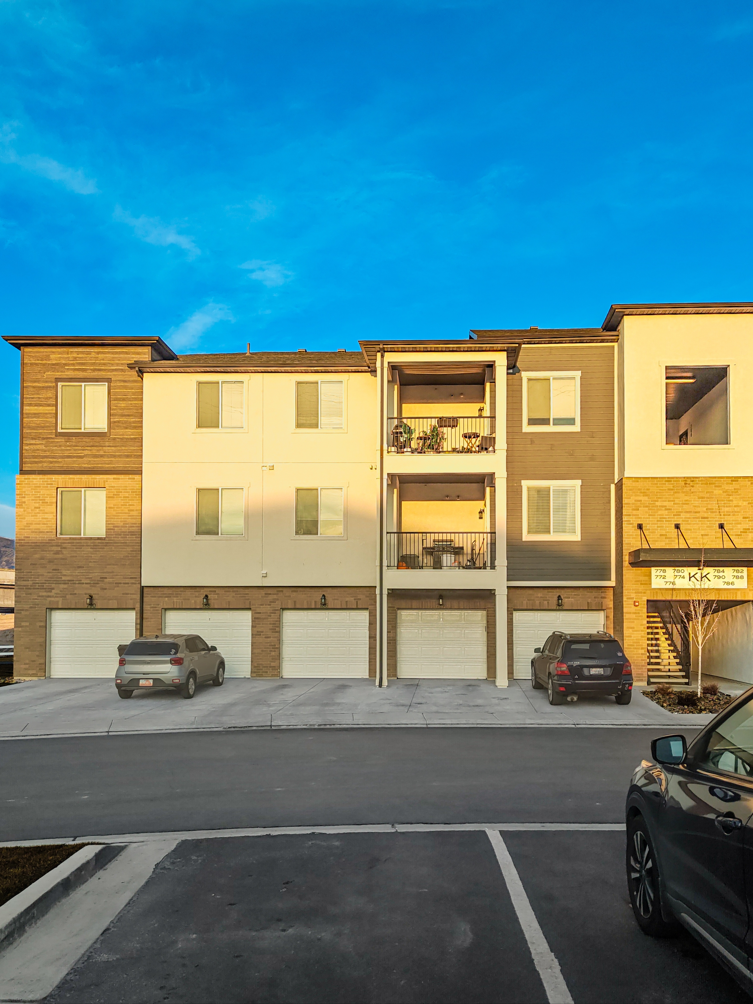 Vineyard Condo: 788 N 260 W