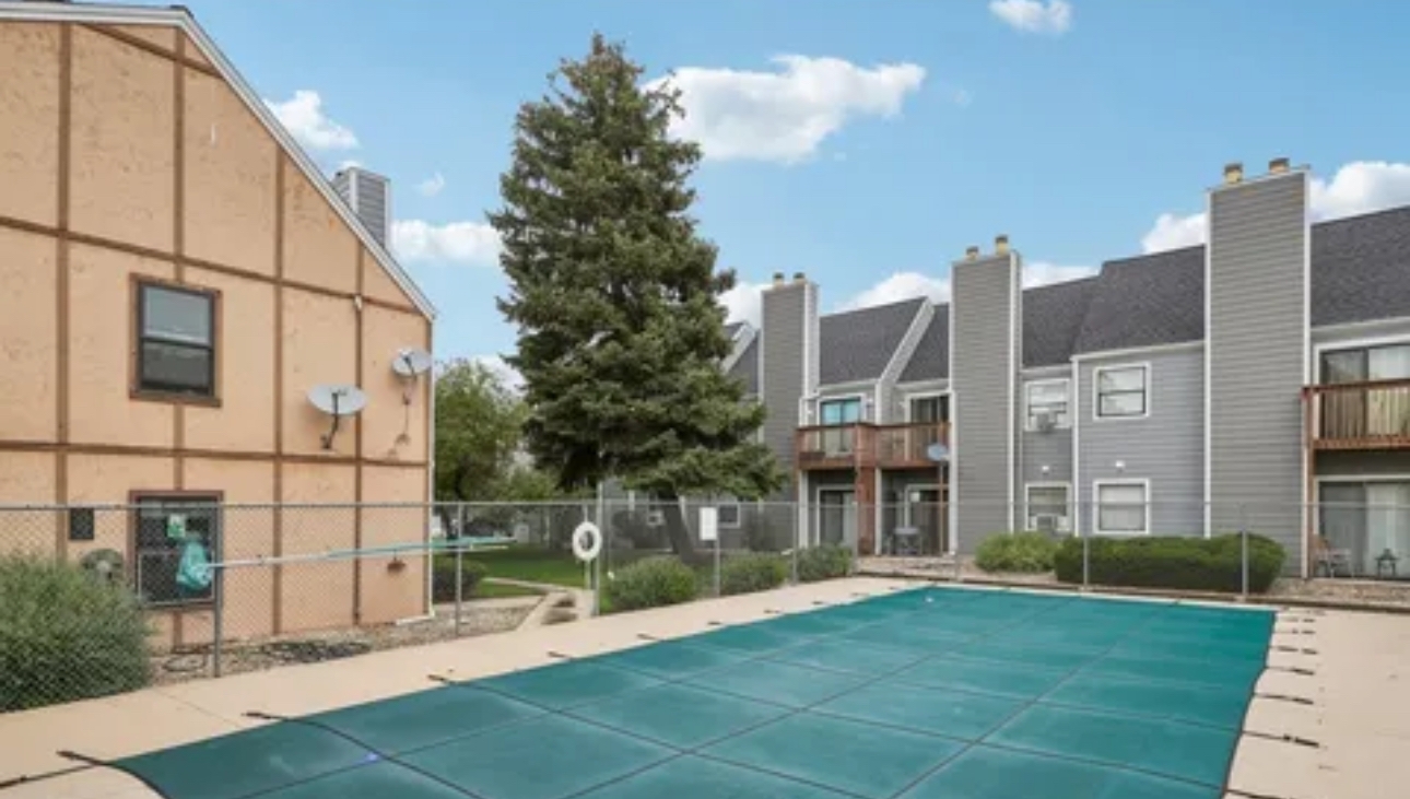 Longmont Apartment: 225 E 8th Ave