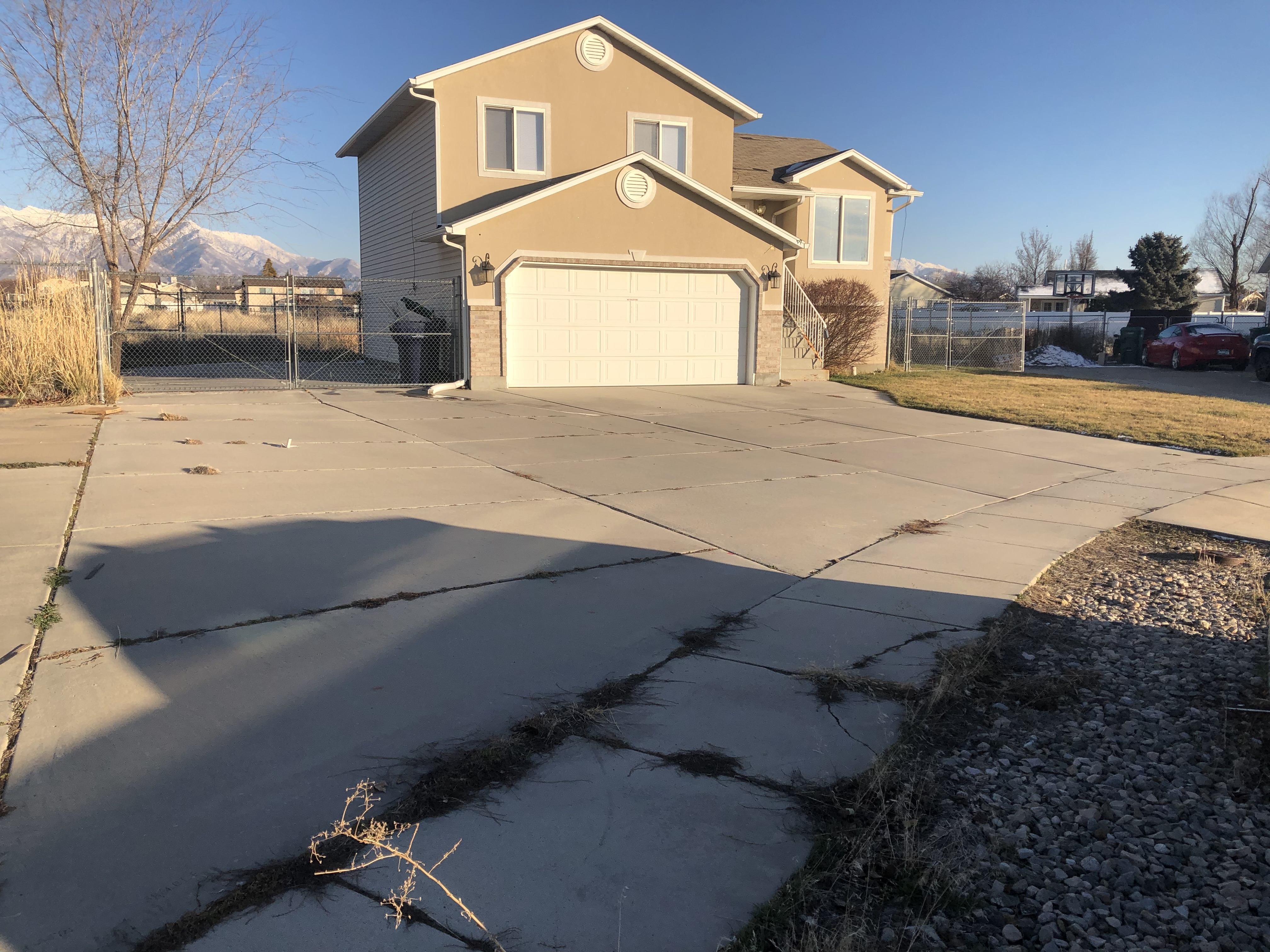 Roy House: 4990 S 3975 W