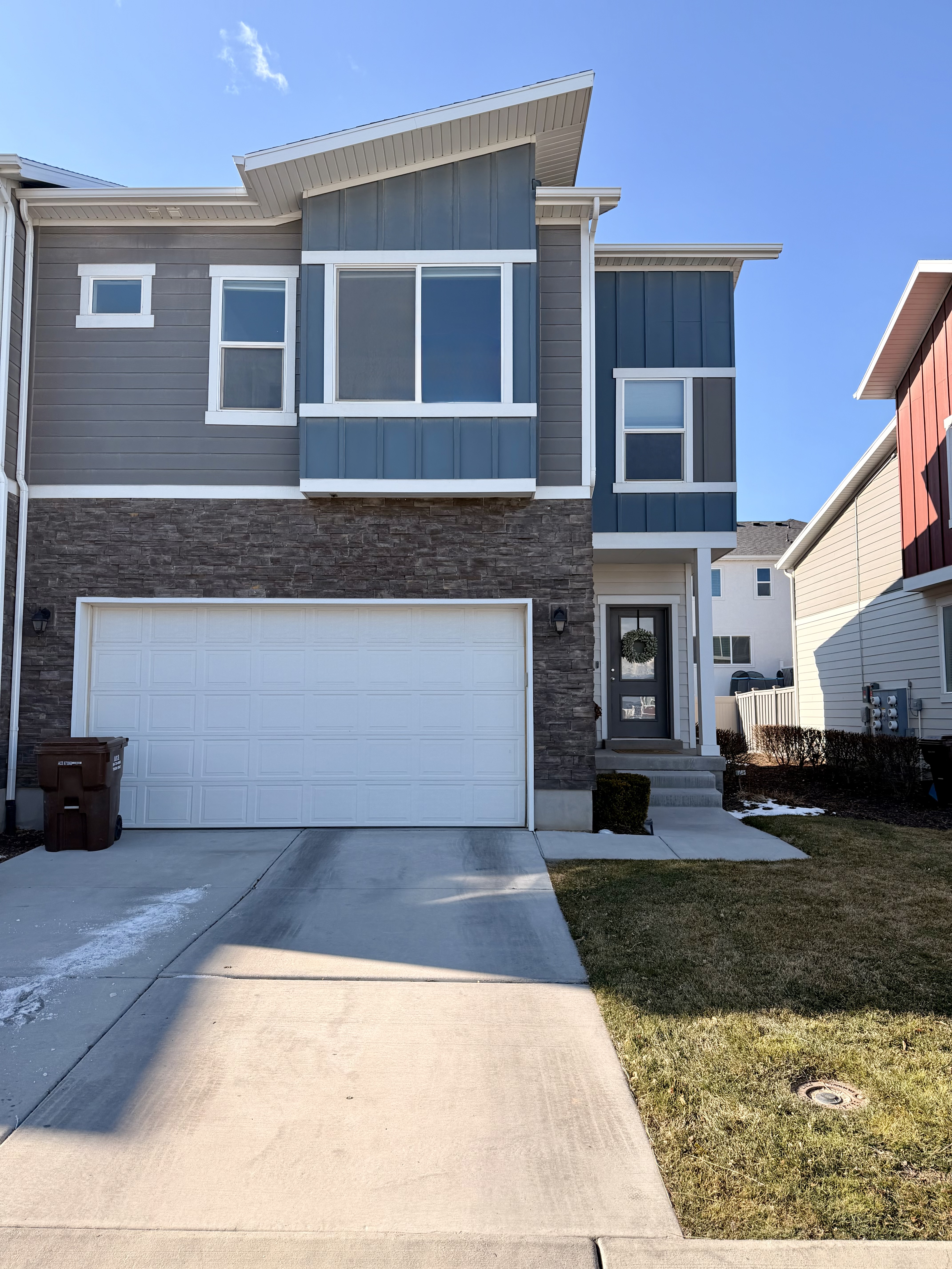 Eagle Mountain Townhome: 7129 N Mountain Field Dr