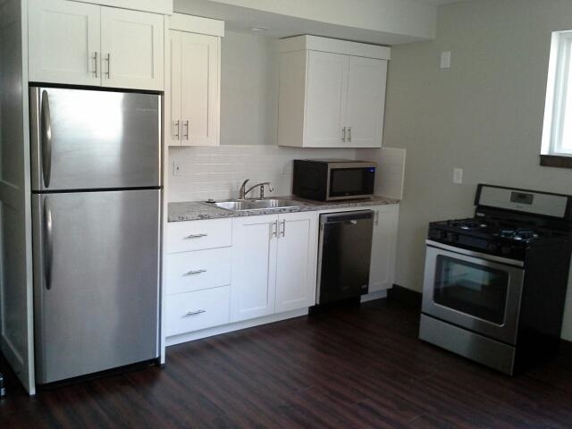 Salt Lake In-Law/Basement: One block from Olympus High School