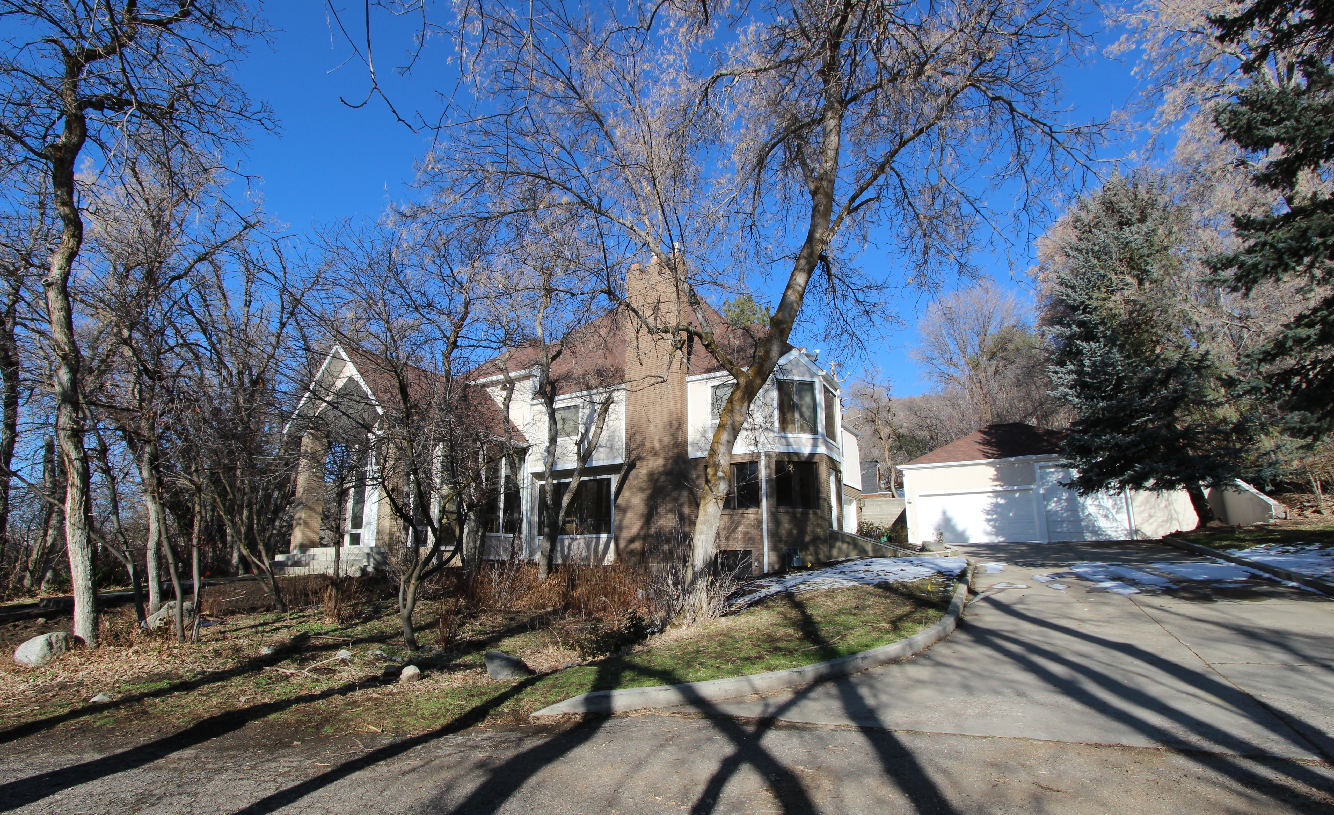 Sandy House: 3333 E Deer Hollow Dr