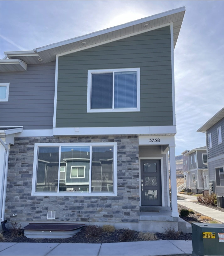 Herriman Townhome: 3758 W Soft Whisper Way