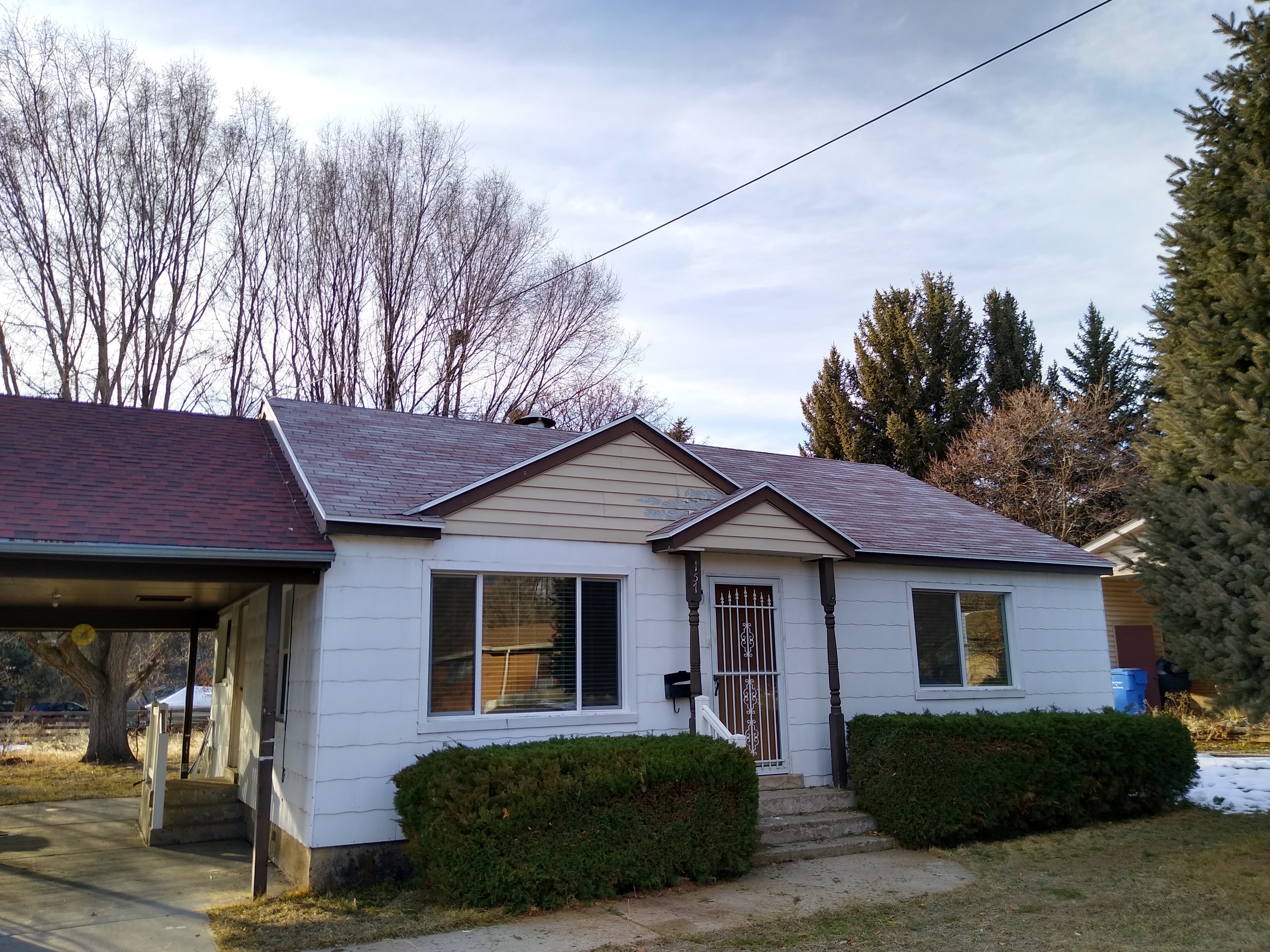 Logan House: 157 N 500 E