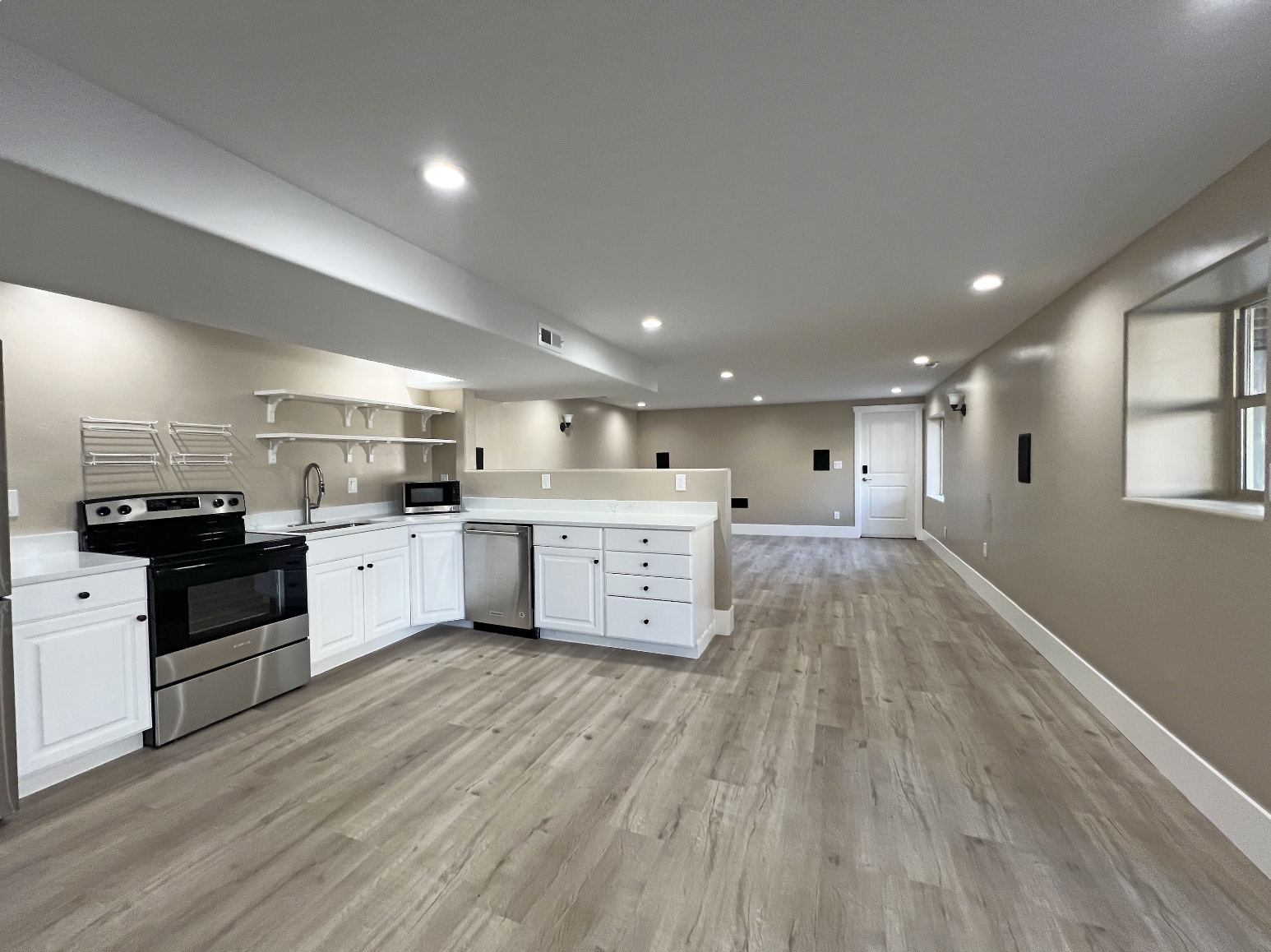 Riverton In-Law/Basement: 1498 W Mule Train Dr