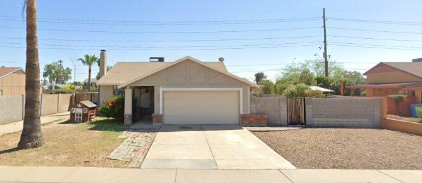 Glendale House: 4733 W McRae Way