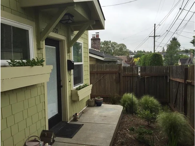 Portland House: 320 NE 56th Ave