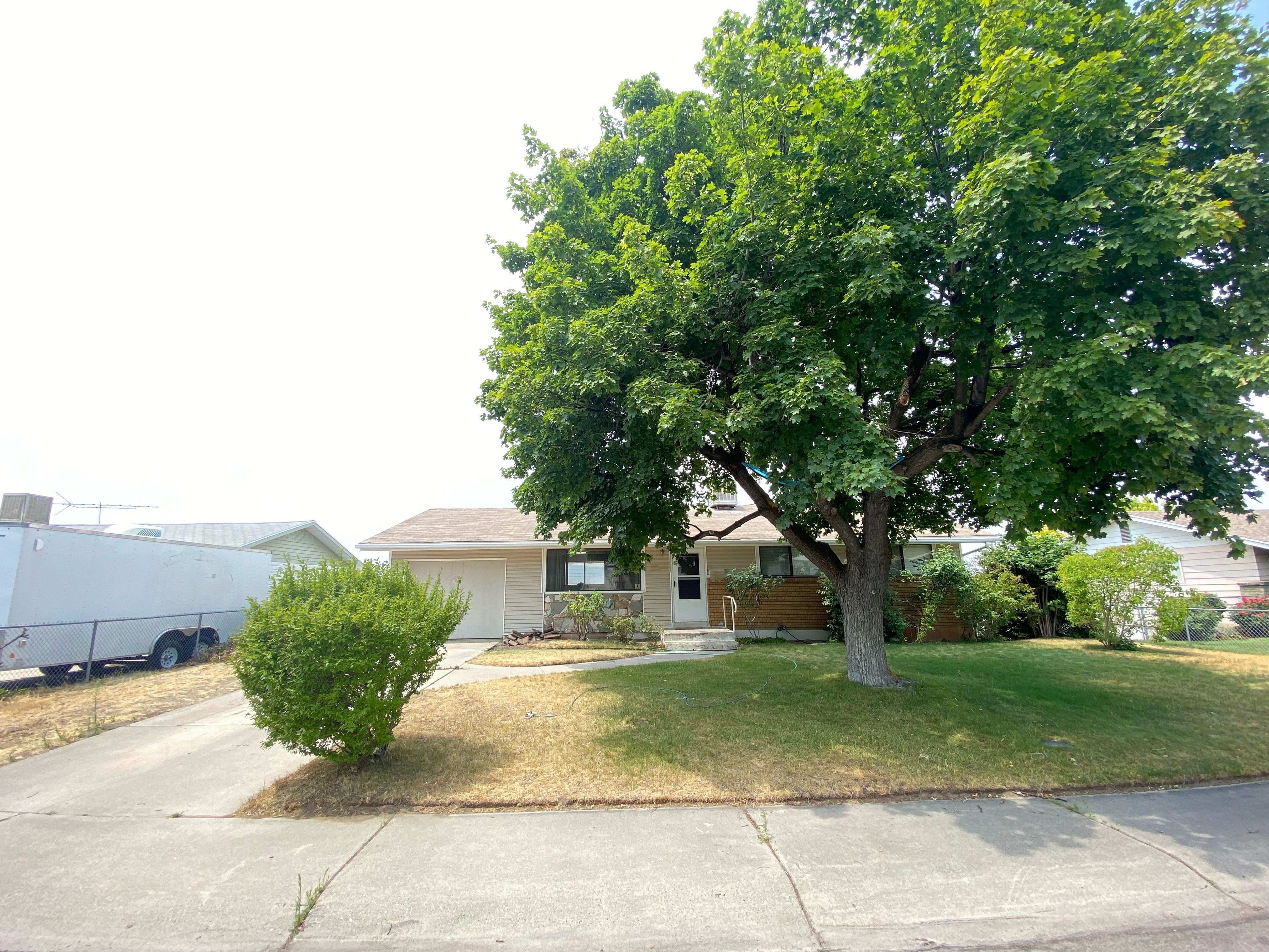 Orem Single Room: 337 N 1030 W