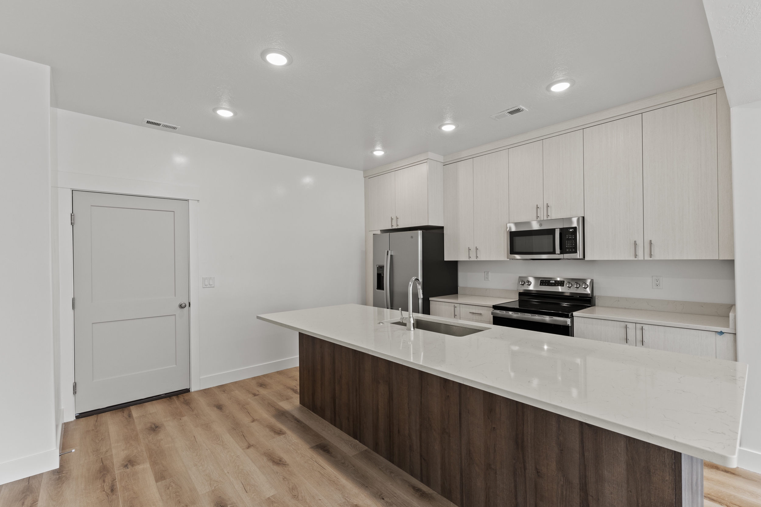 Nibley Townhome: 994 W 3410 S