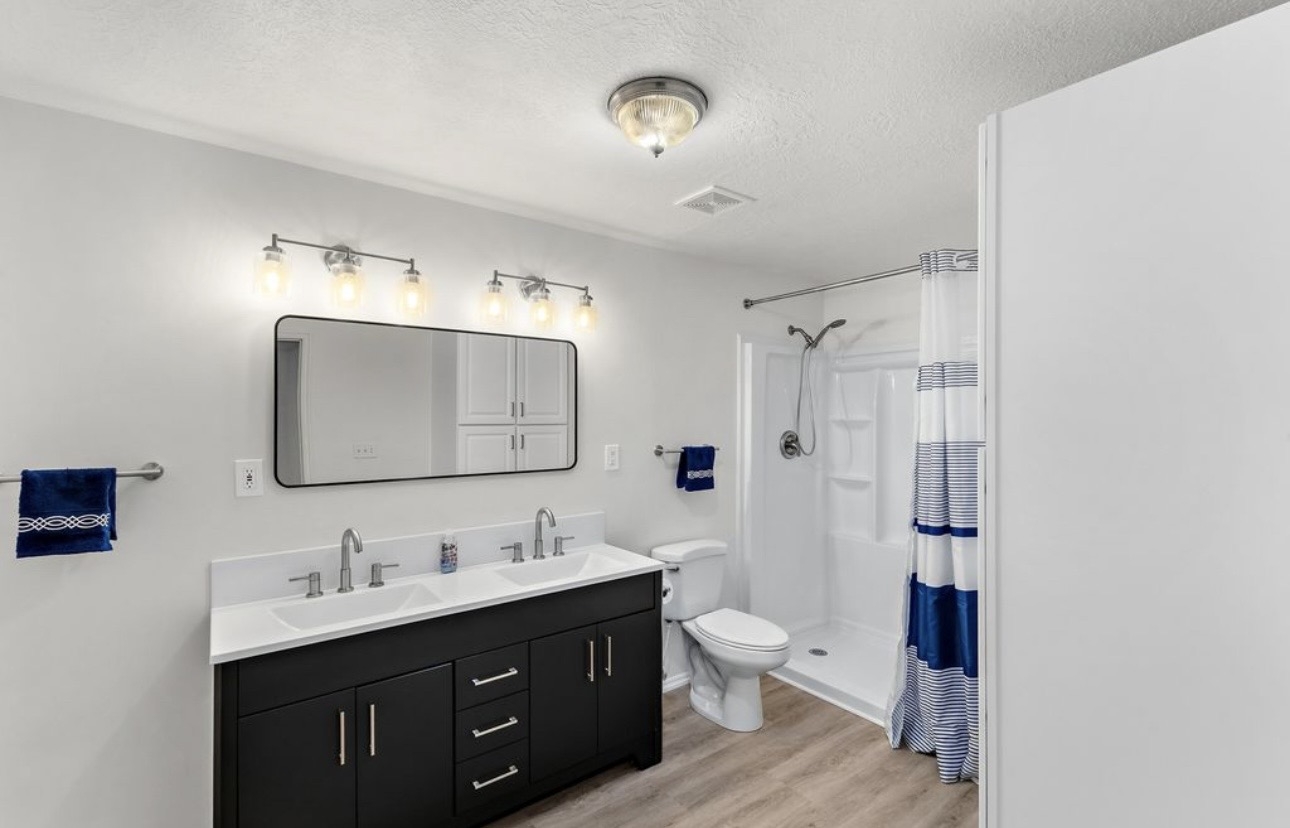 Syracuse In-Law/Basement: 2423 S 3300 W