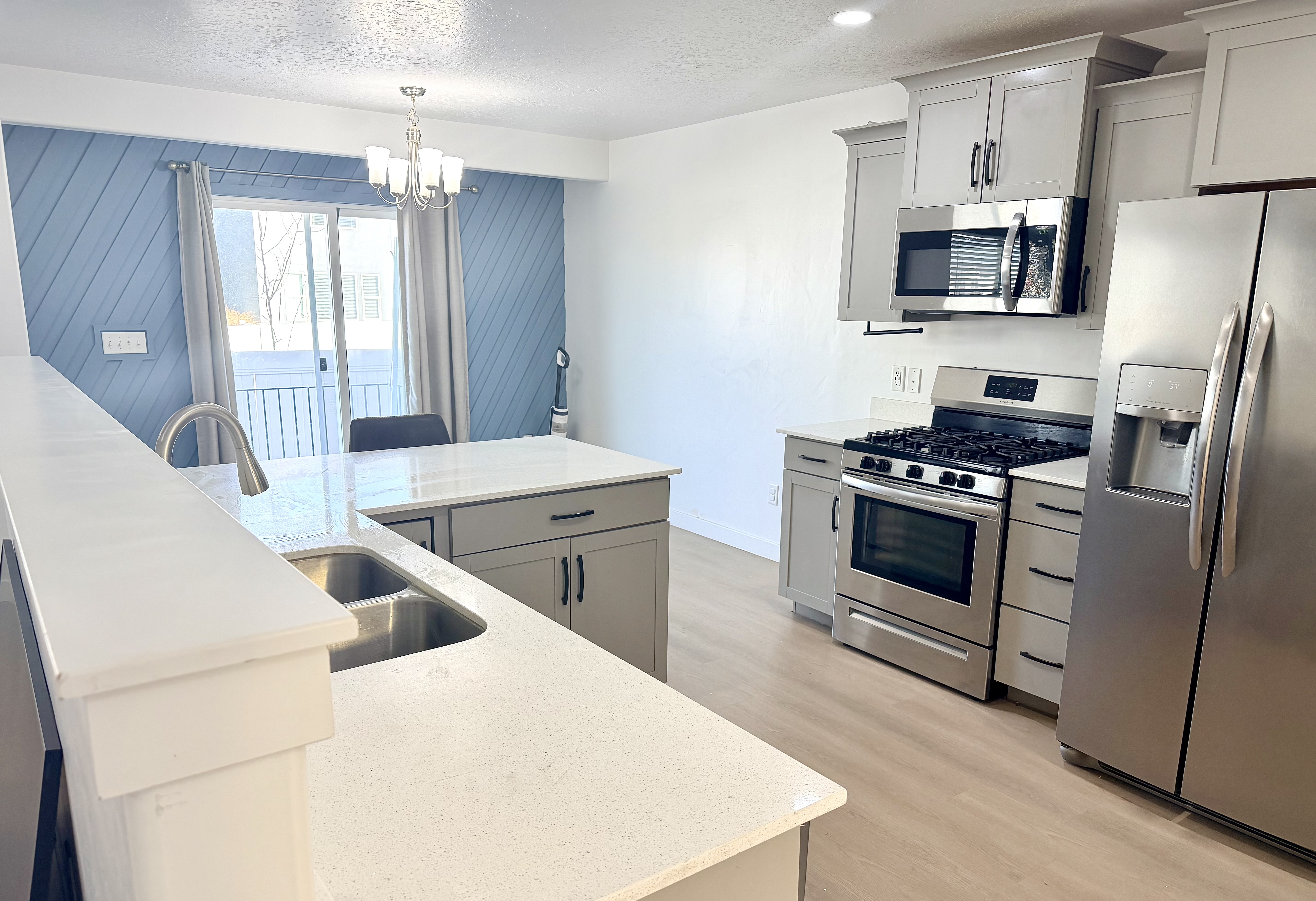 Saratoga Springs Townhome: 488 S Day Dream Ln