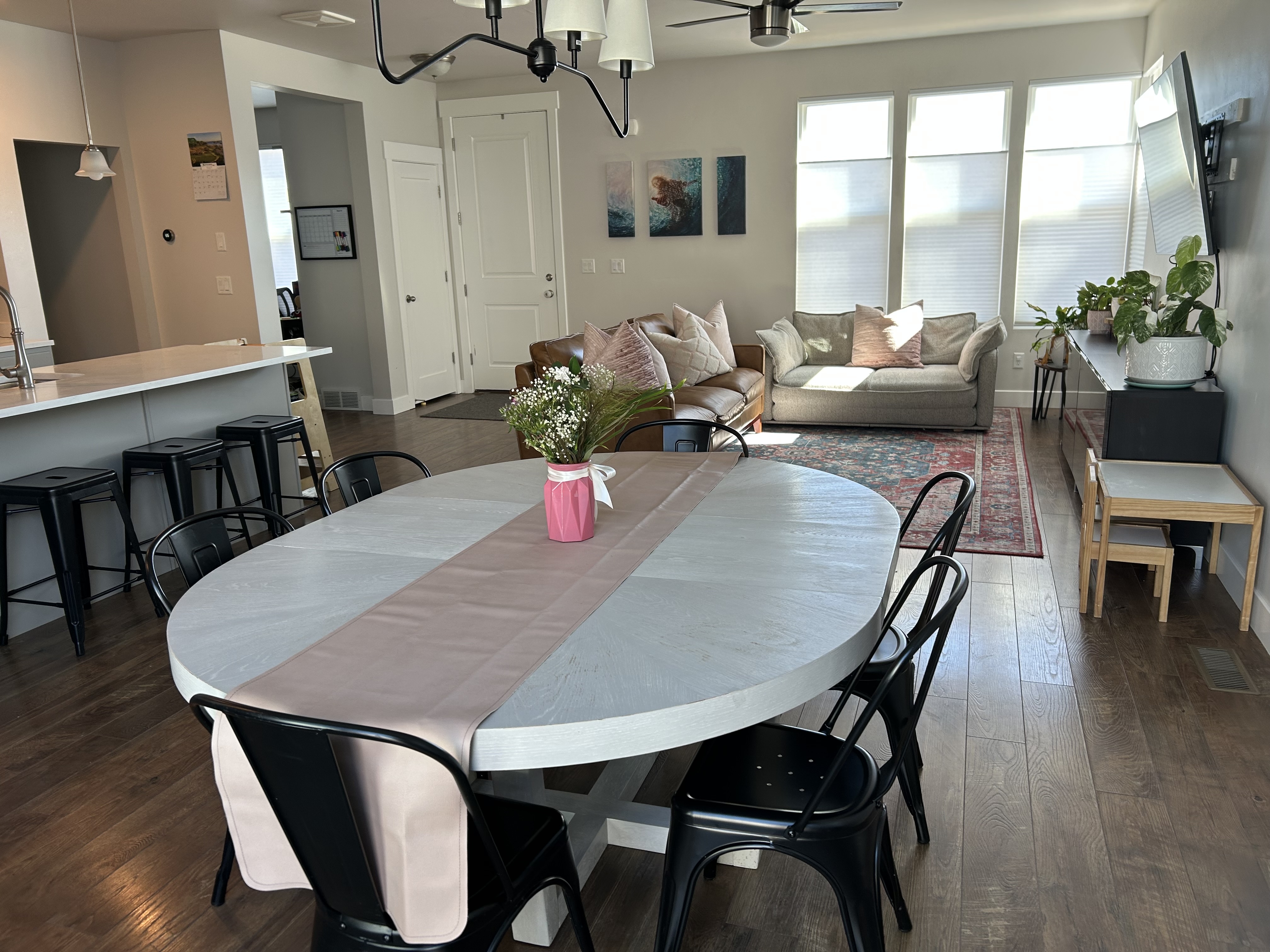 South Jordan House: 6164 W Sugarcane Dr