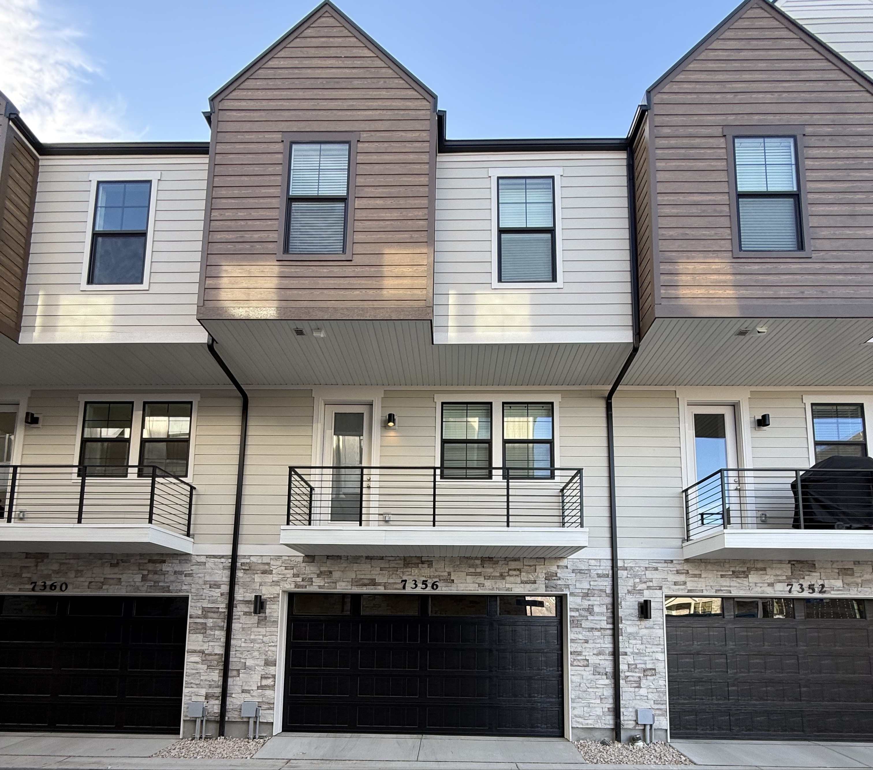 Midvale Townhome: 7356 S Dewmar Ct