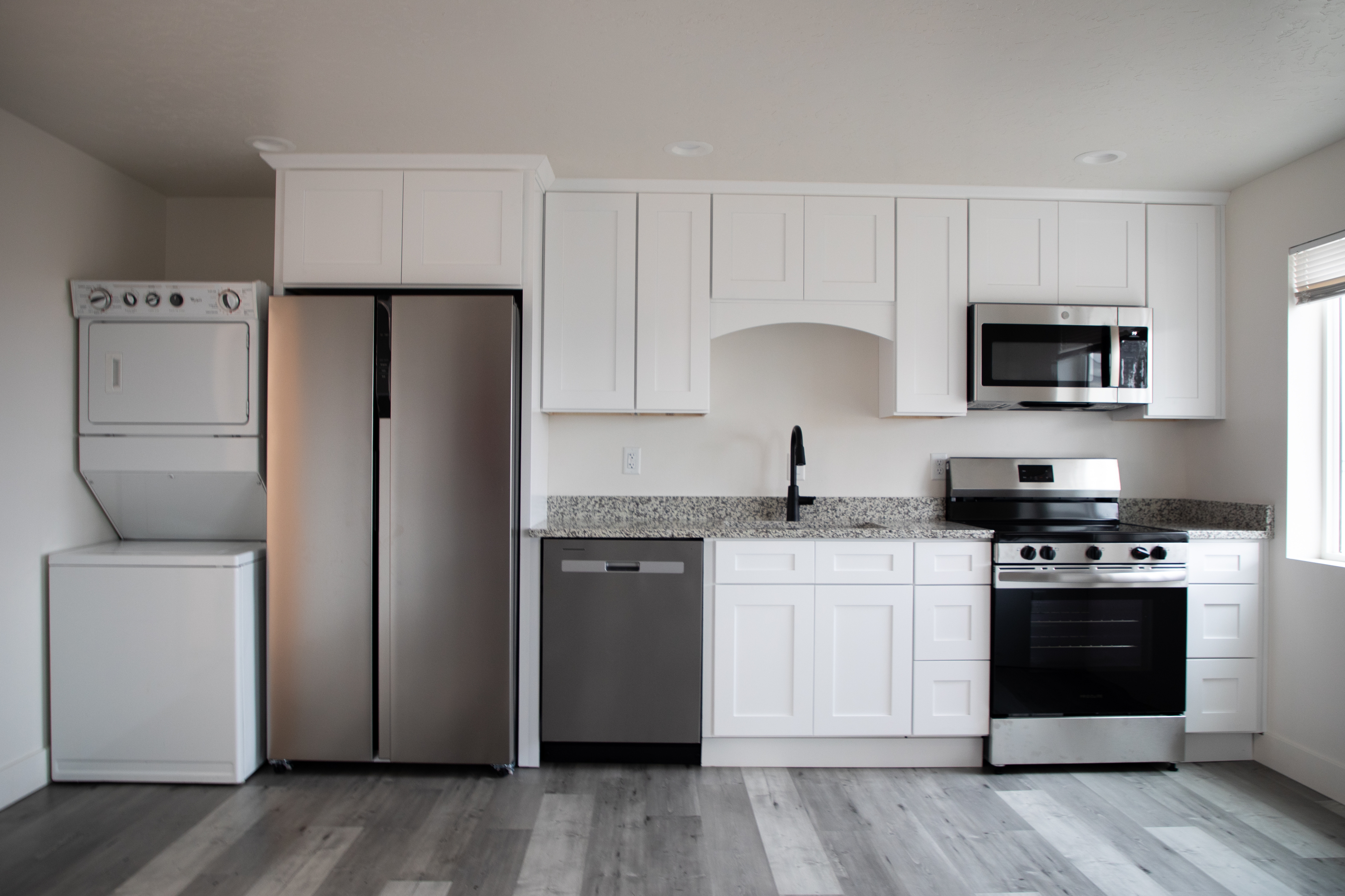 Eagle Mountain In-Law/Basement: 9292 N Scenic Mountain Dr