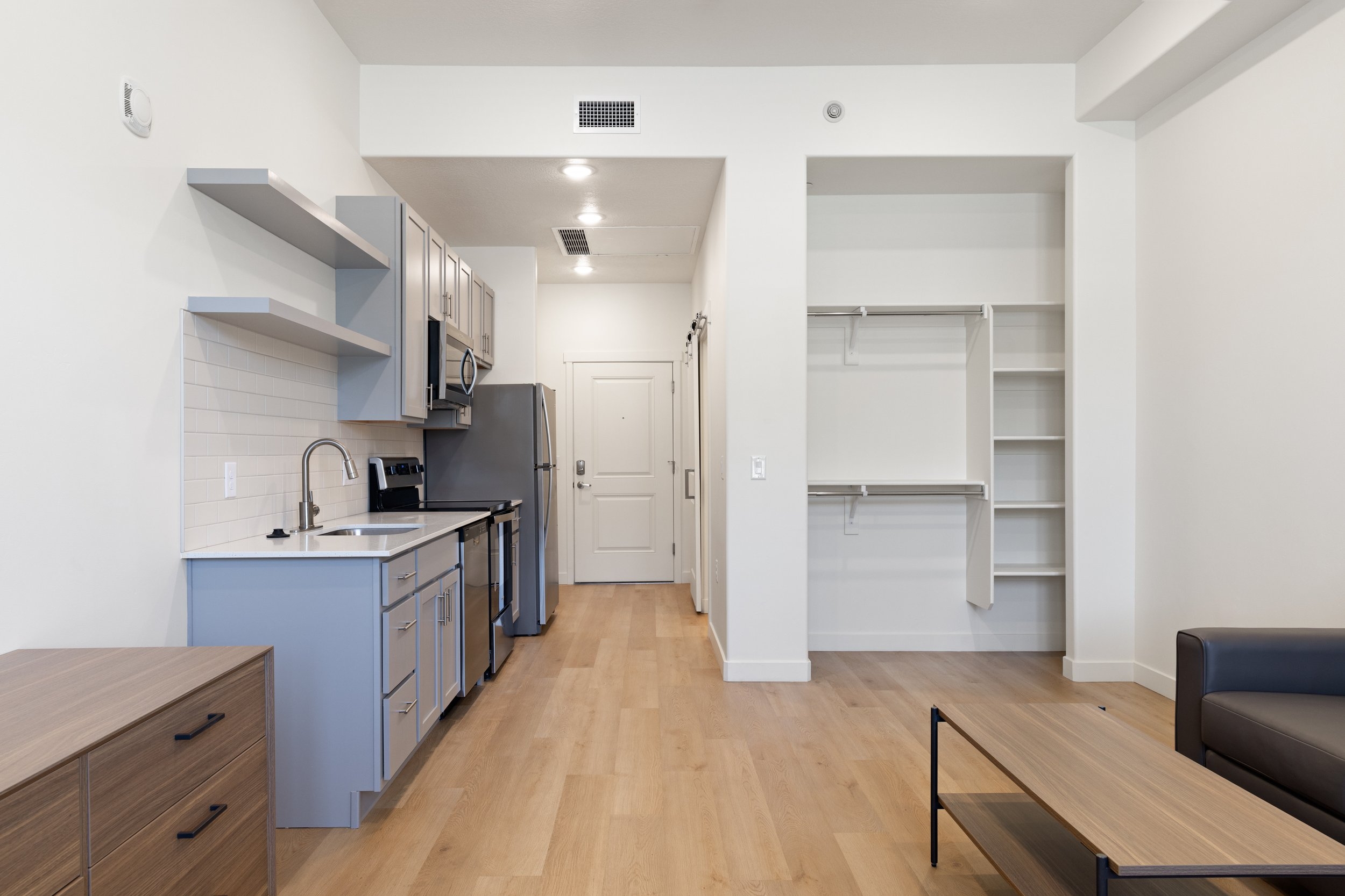 Salt Lake City Sublease or Student Contract: 434 S Mario Capecchi Dr