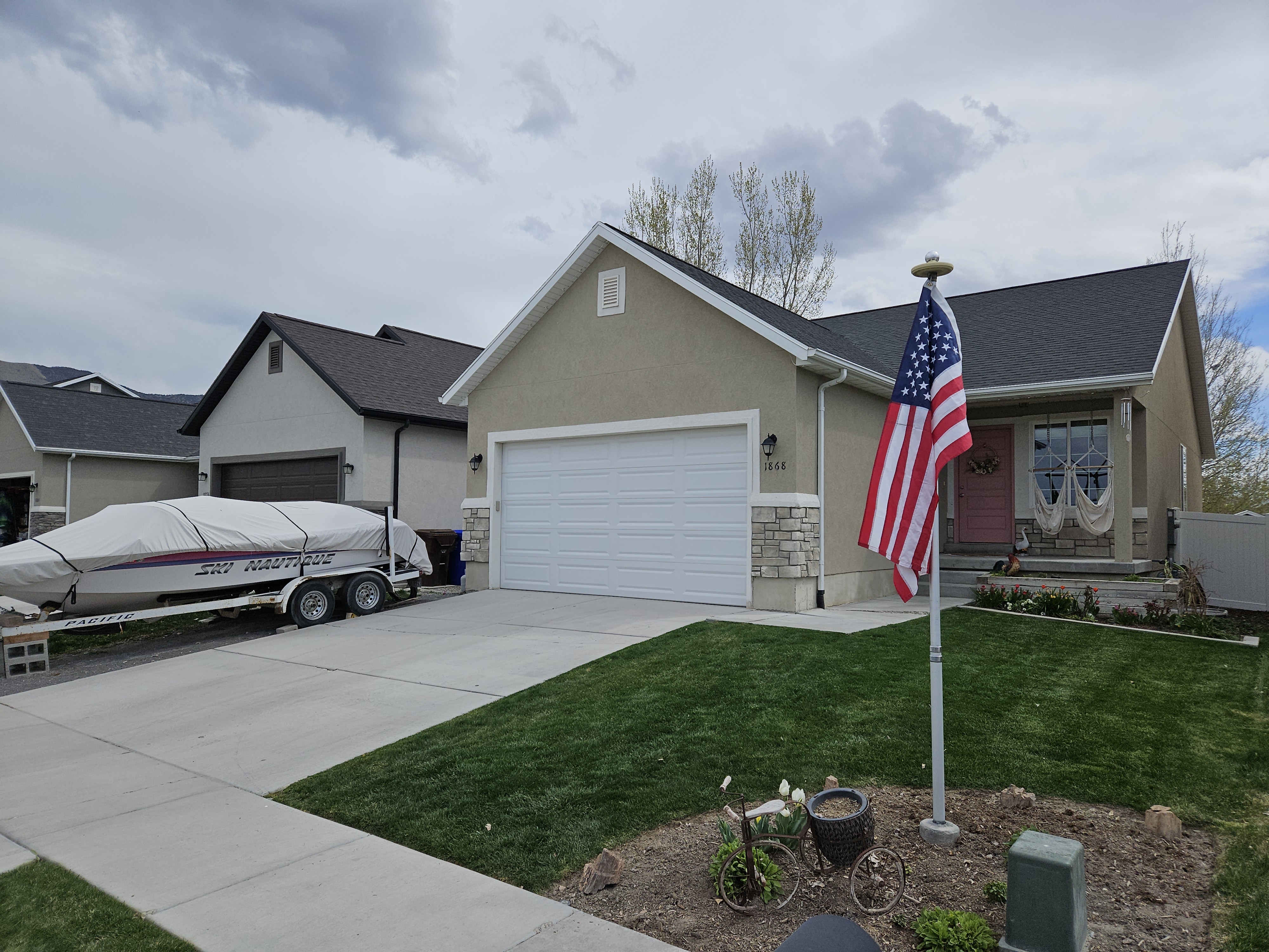 Eagle Mountain House: 1868 E Shadow Dr