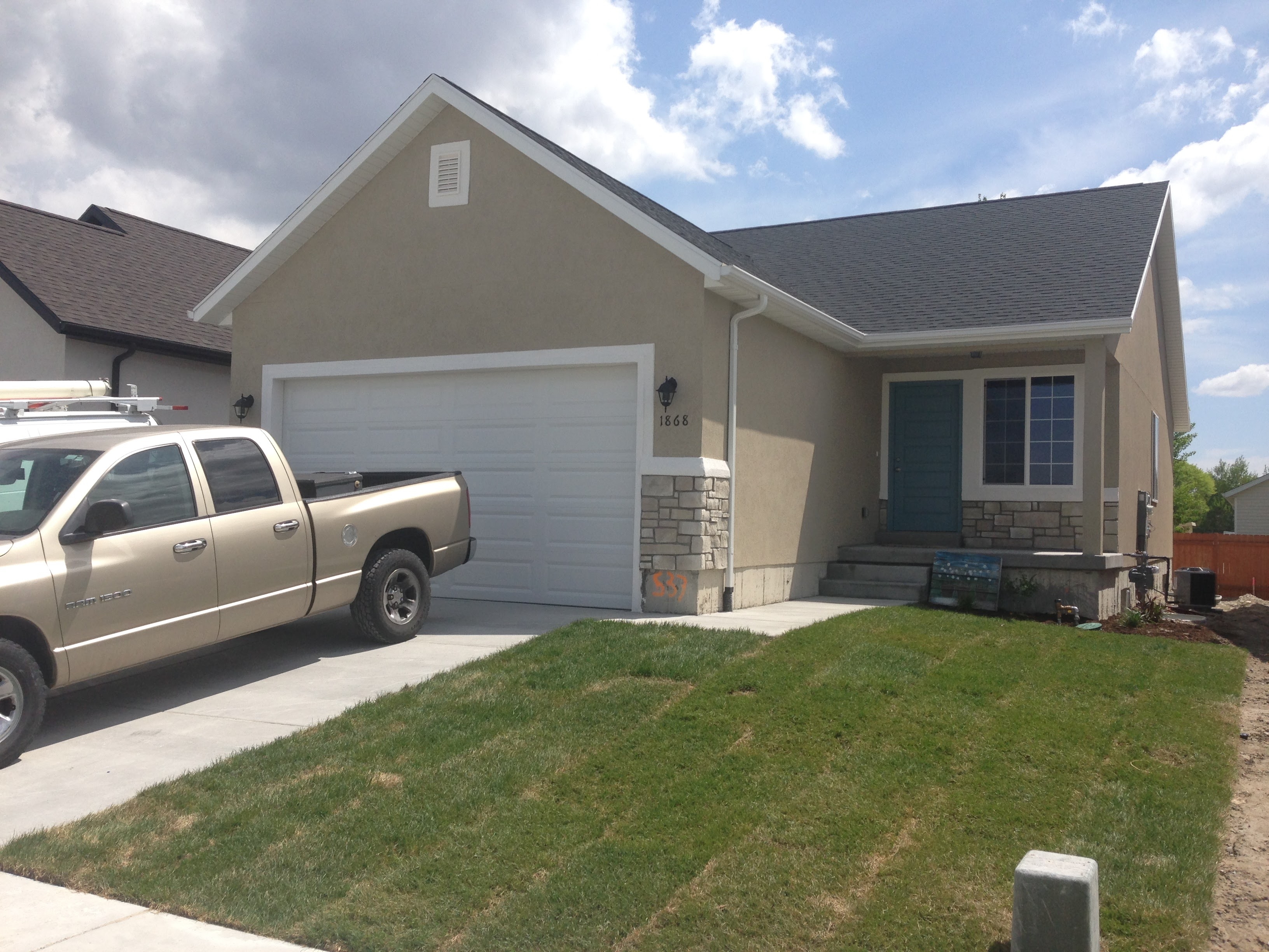 Eagle Mountain House: 1868 E Shadow Dr