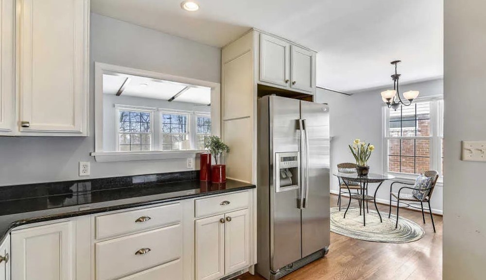 Layton House: 790 E 200 S