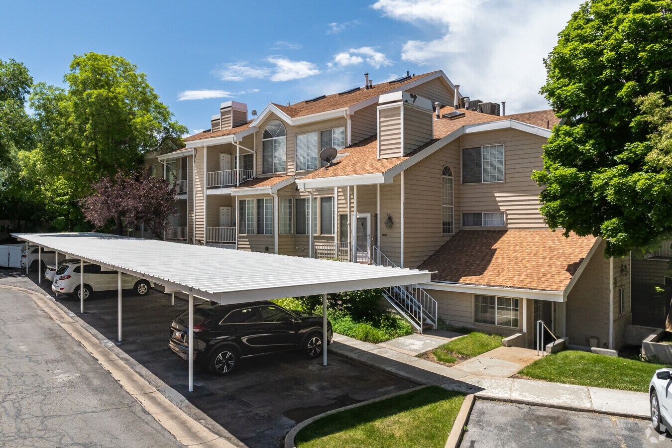 Bountiful Condo: 650 S Main St